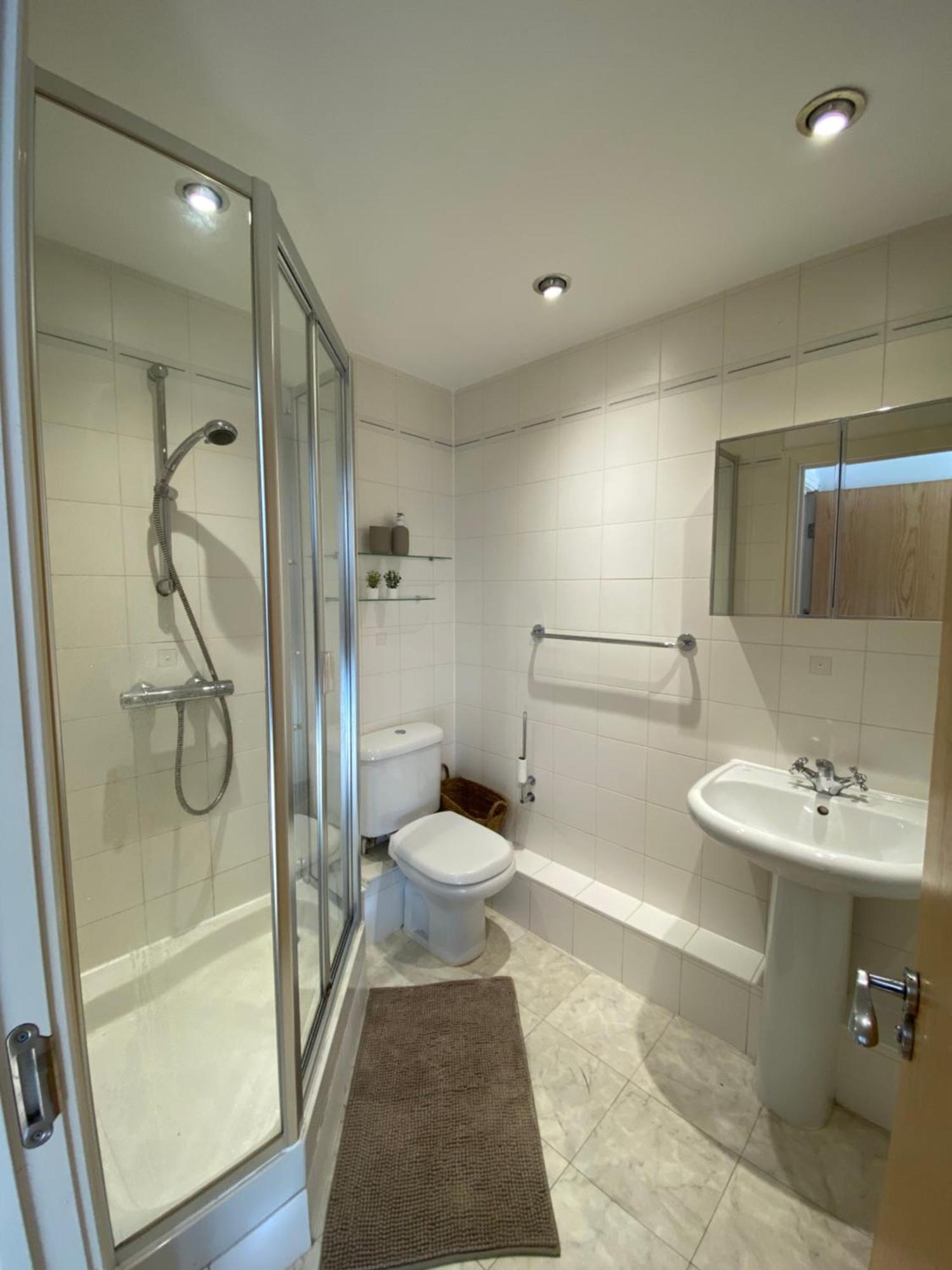 2 Bedroom Flat In Riverside West Apartamento *