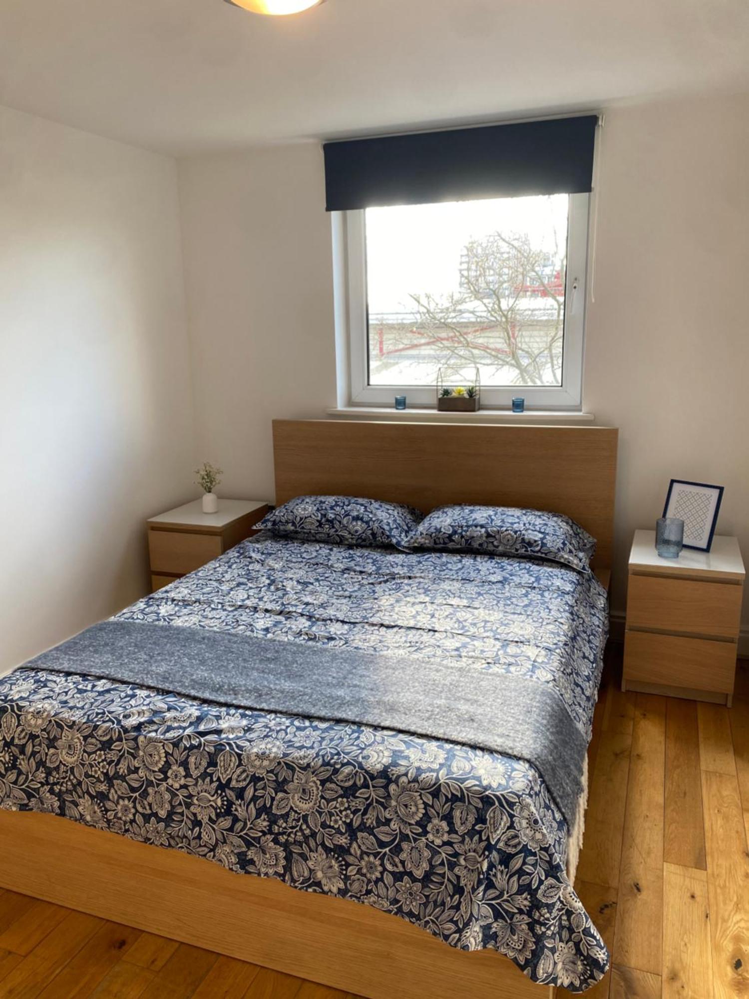 2 Bedroom Flat In Riverside West Apartamento