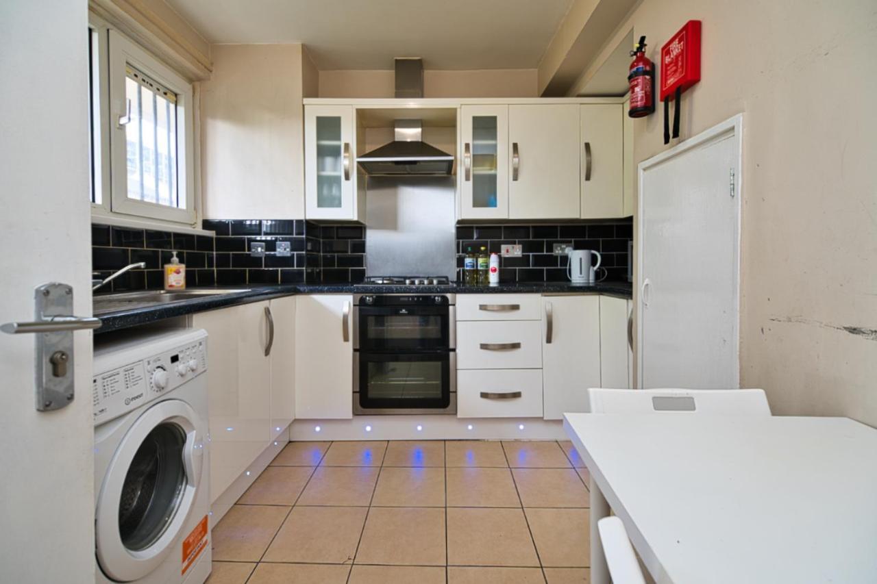 Guest house Double Bedroom London