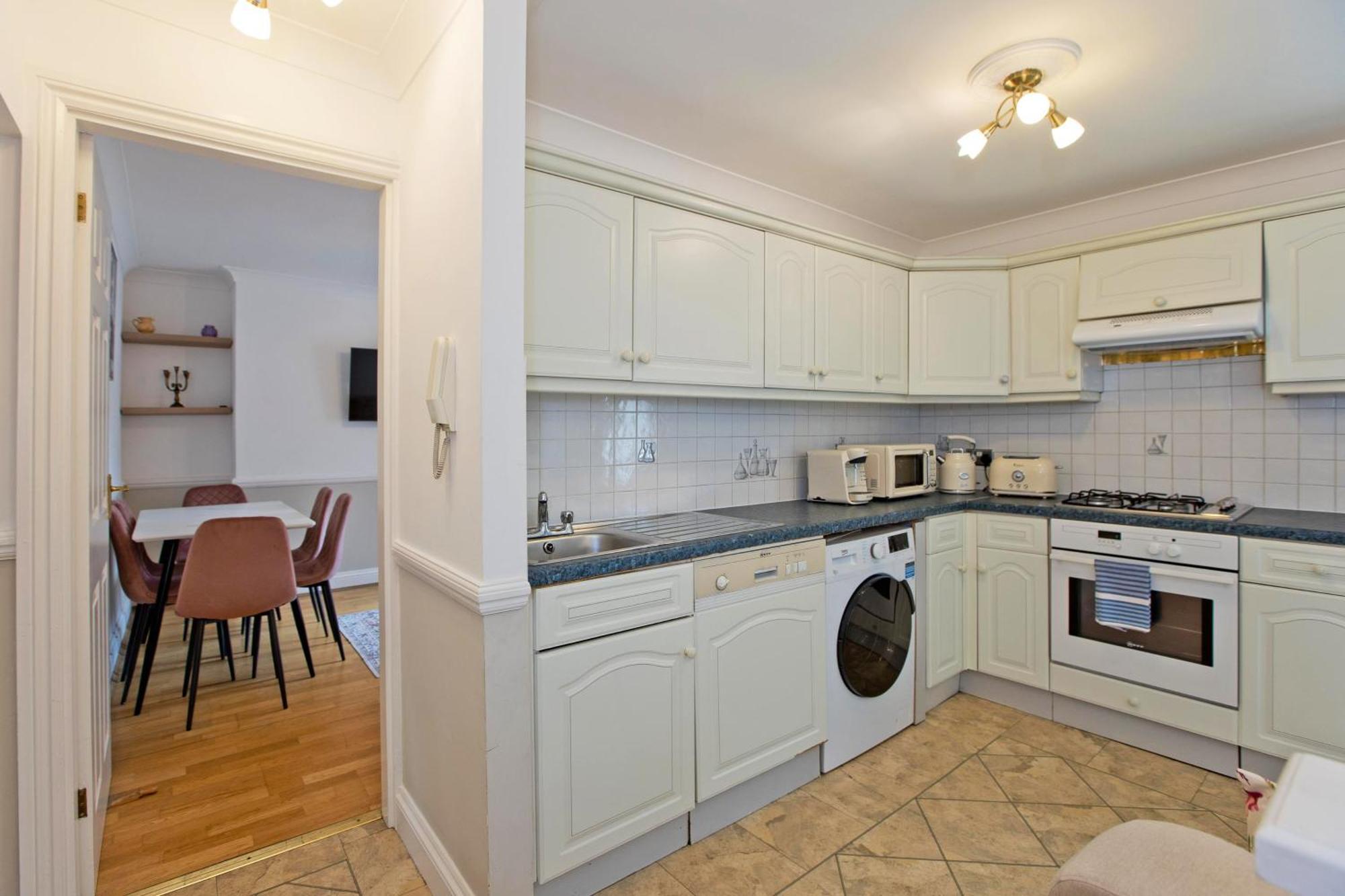 Apartment Imperial Horseferry Road London