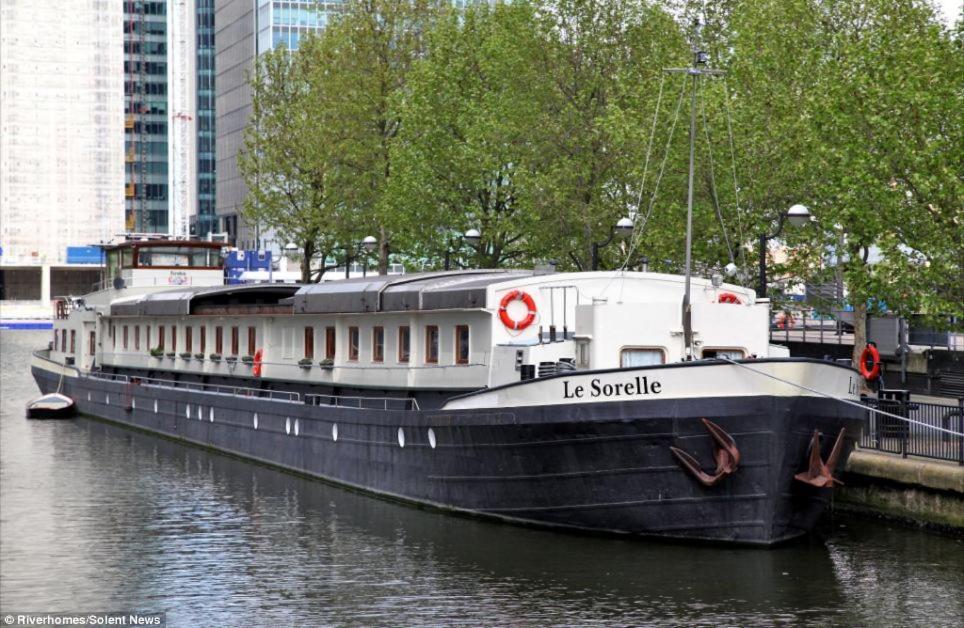 Botel Le Sorelle Londres