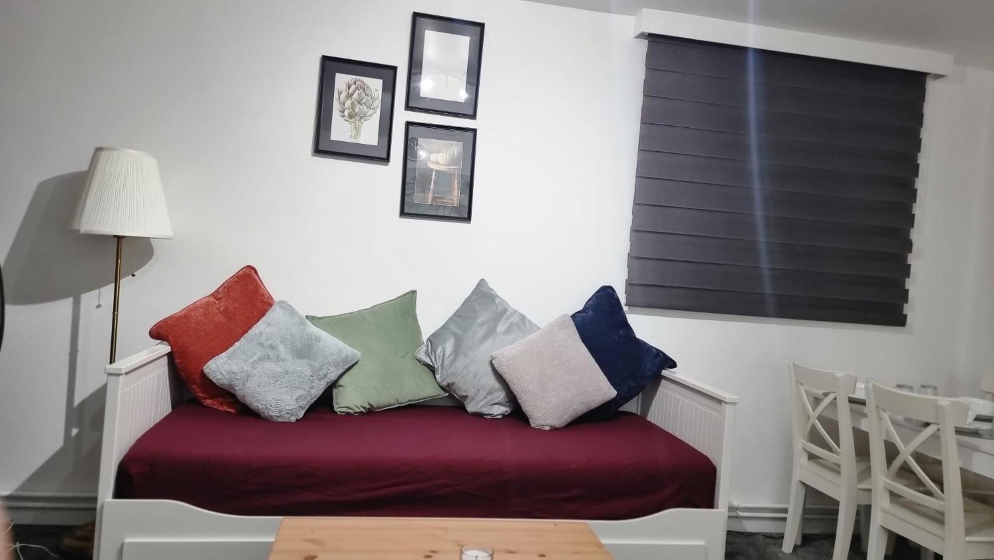 Amazing 1 Bed Entire Flat With Separate Living And Kitchen In With Free Parking London