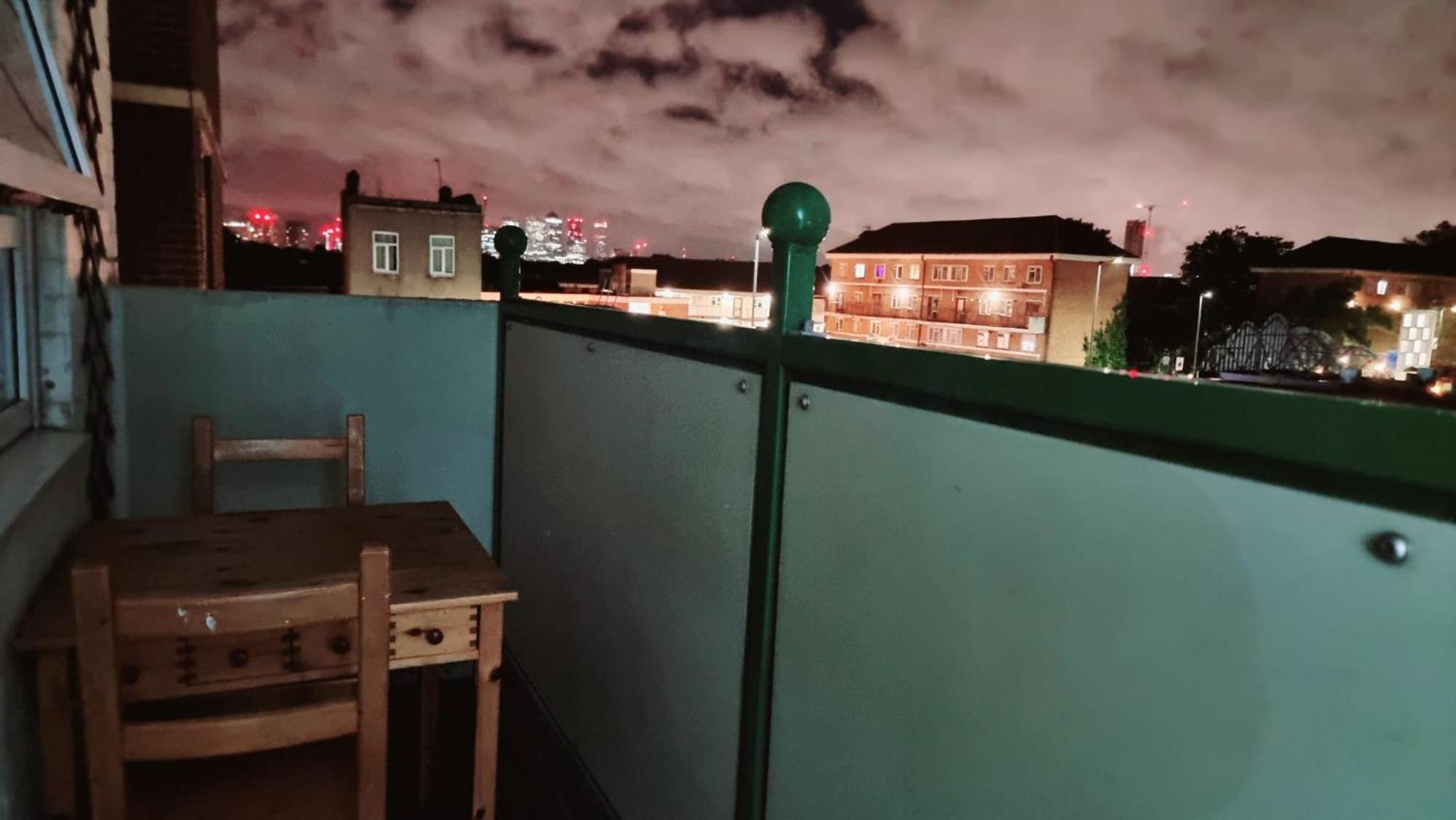 Amazing 1 Bed Entire Flat With Separate Living And Kitchen In With Free Parking * London