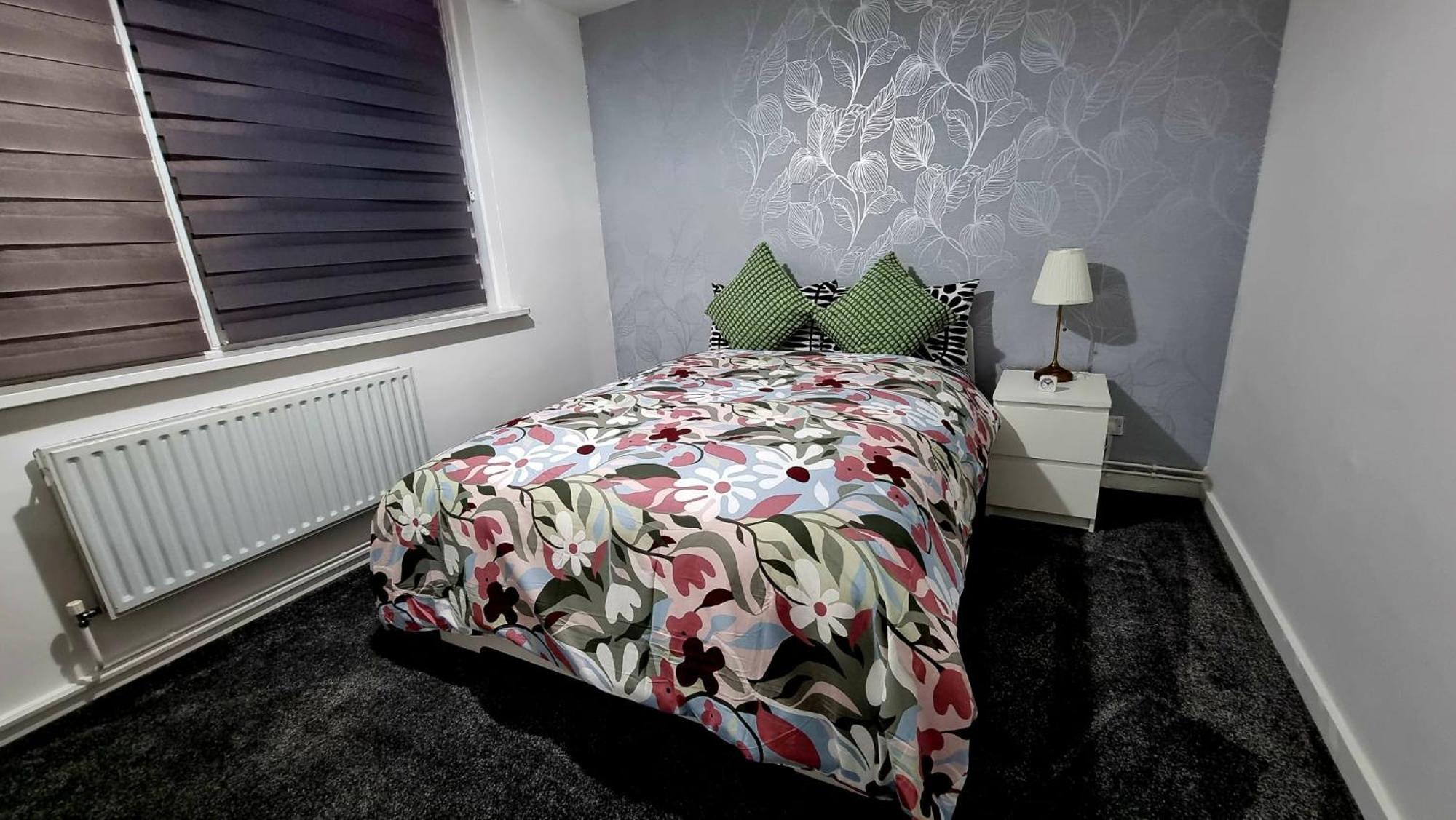 Apartment Amazing 1 Bed Entire Flat With Separate Living And Kitchen In With Free Parking