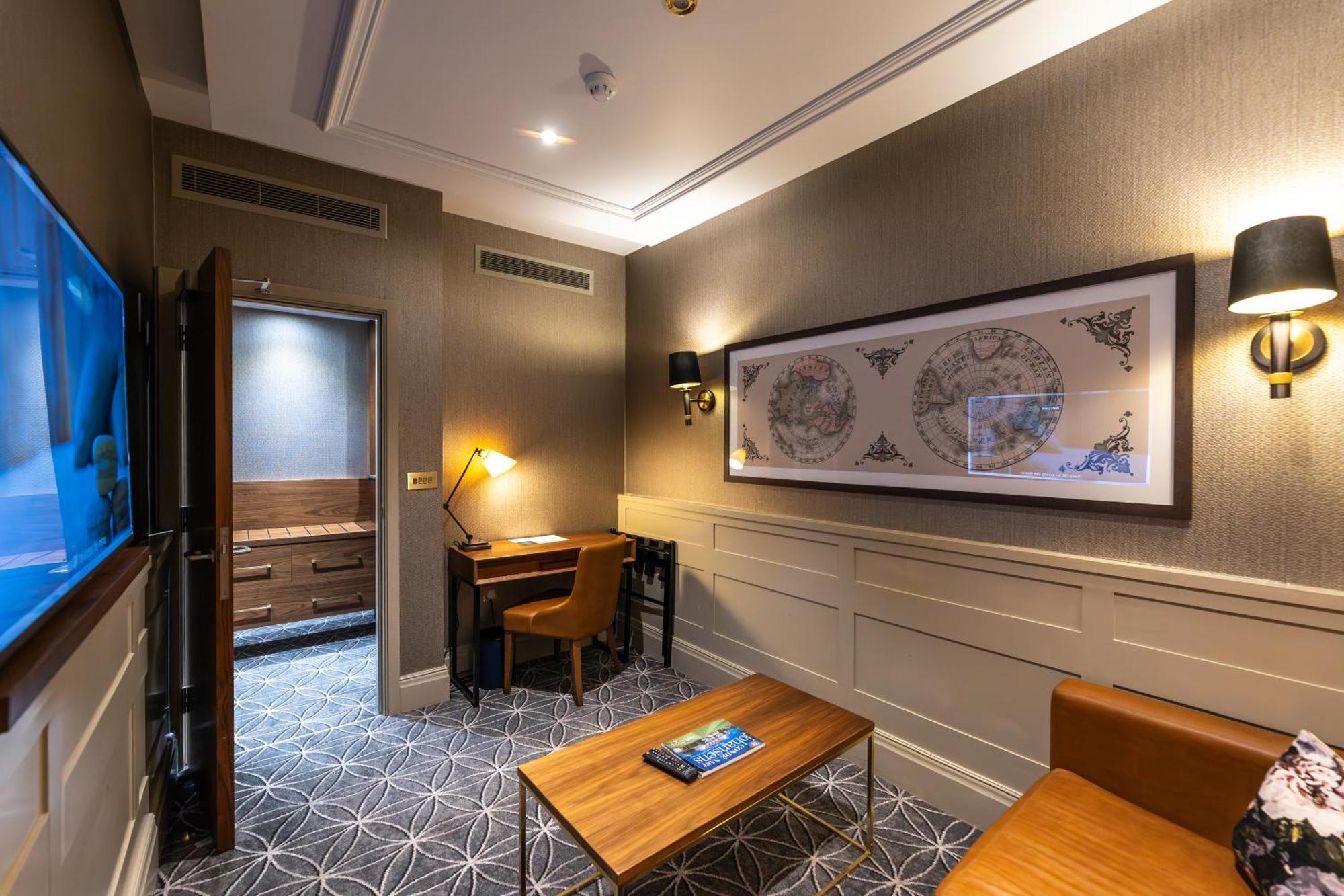 Hotel 100 Queen's Gate London, Curio Collection By Hilton 5*