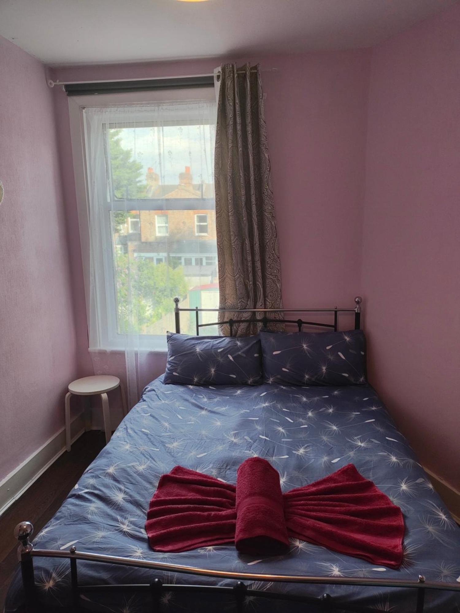 Guest house Charming Double Bed Retreat *