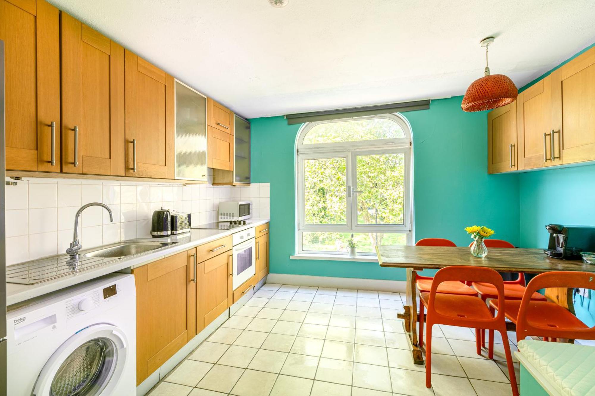 Apartment Magnificent 3br With Balcony