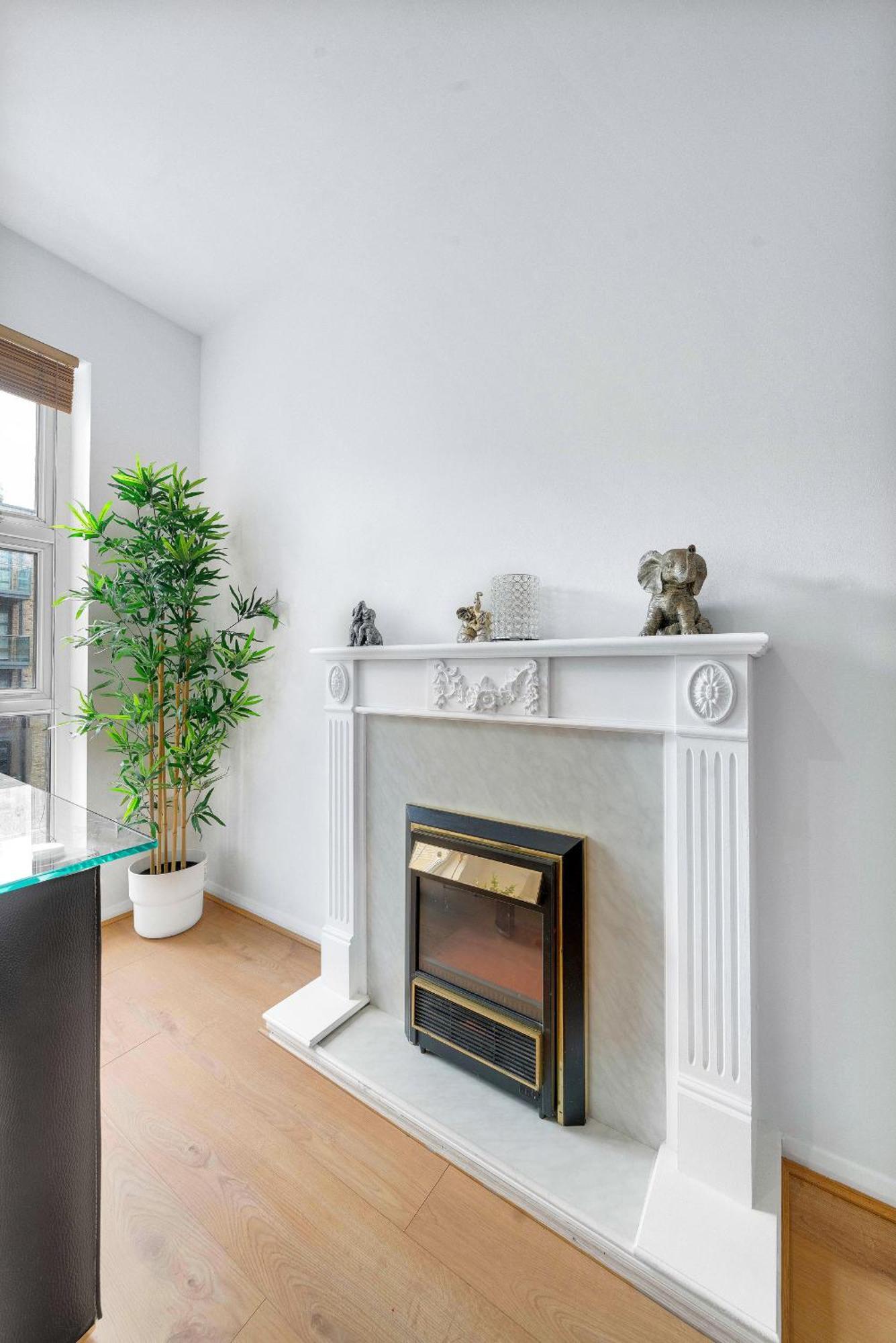Spacious Two Bedroom Private In Tower Bridge Bridge Apartment London