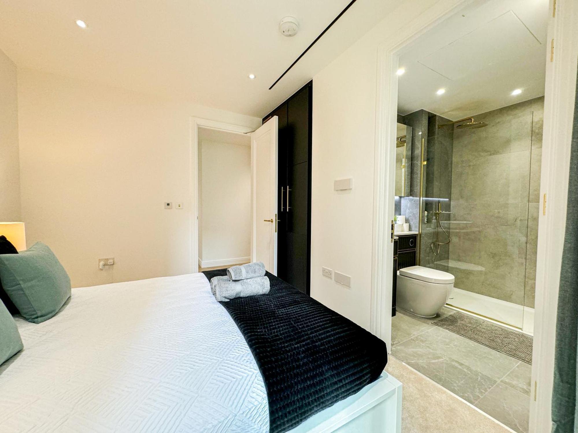 Lavish 2 Bedroom Flat With Private Balcony In Clerkenwell, Barbican * Londres