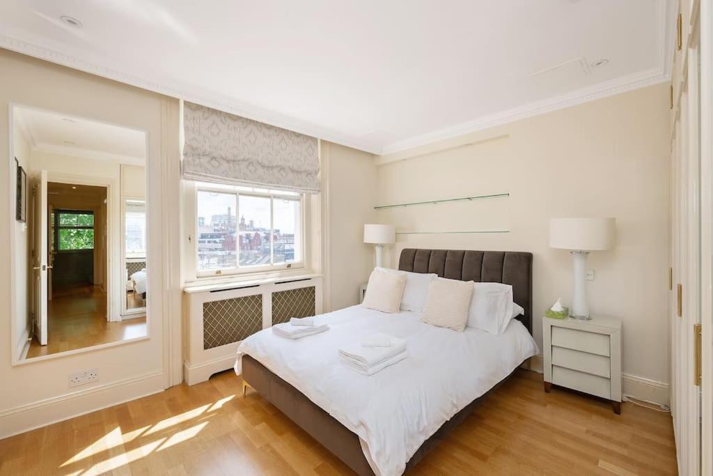 Beautiful 2-bed With Private Elevator - Next To Winter Wonderland Hyde Park & Harrods London