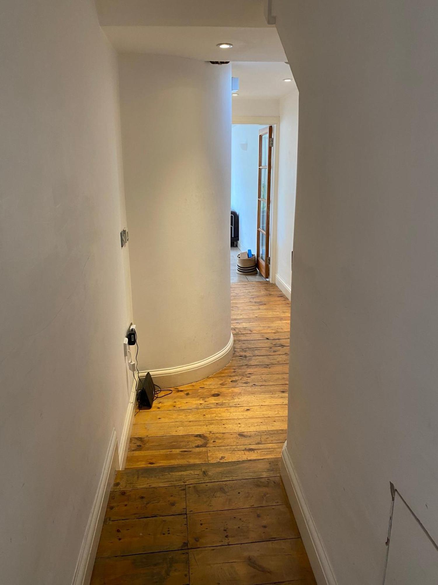 Modern, Spacious 1 Bedroom Garden Flat Sw18 Apartment *