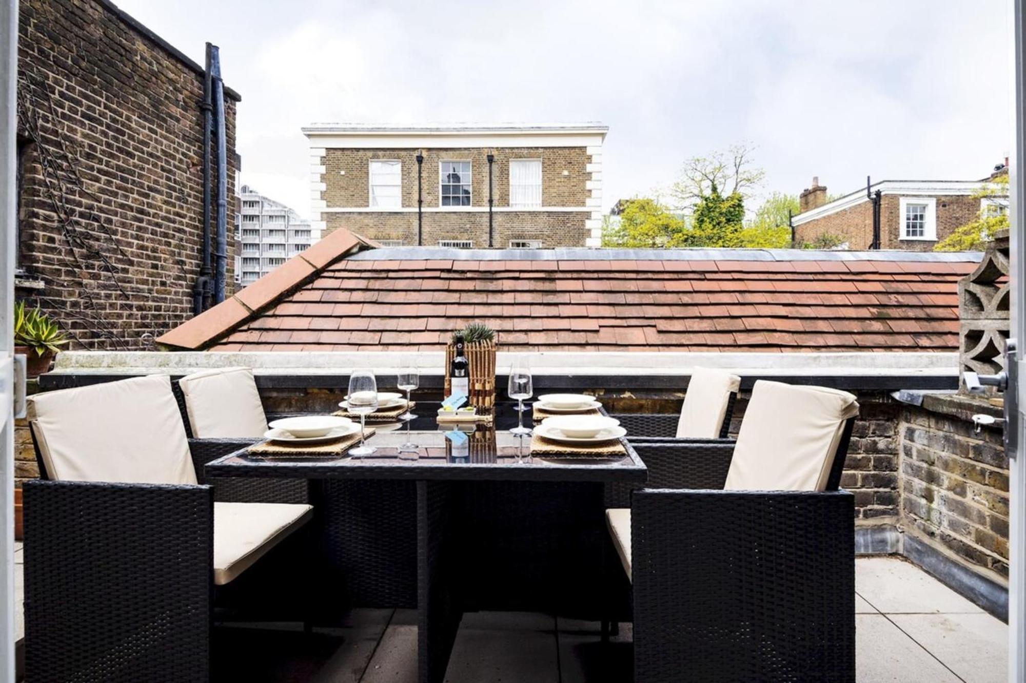 Stylish Hyde Park Gem Apartment *