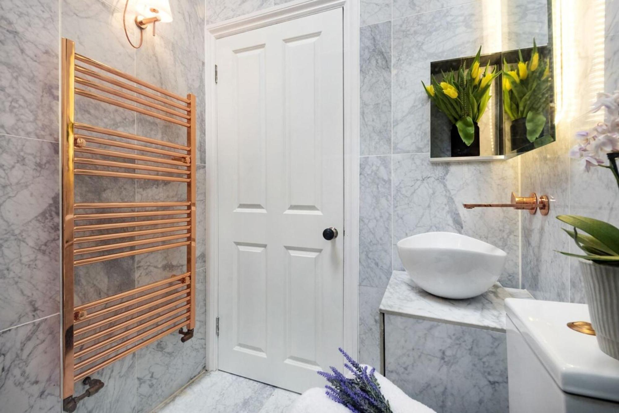 Stylish Hyde Park Gem Apartment