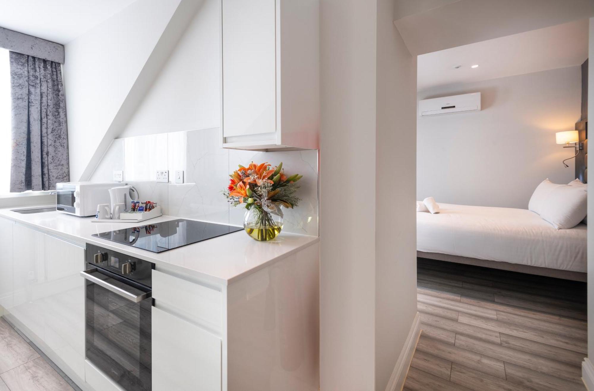 Western Chiswick Palace&suites 3* London