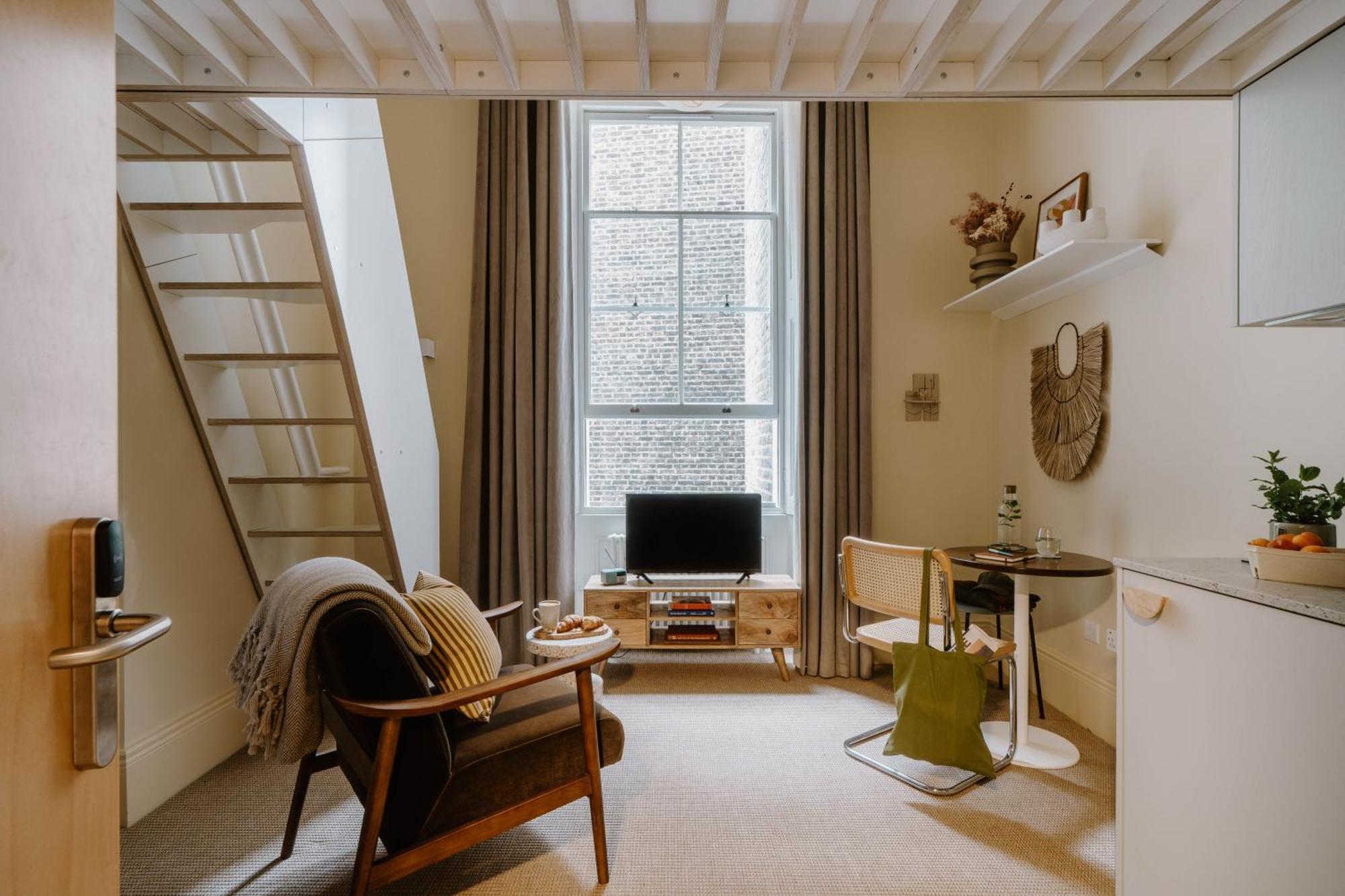 Mason & Fifth, Primrose Hill Apartment London