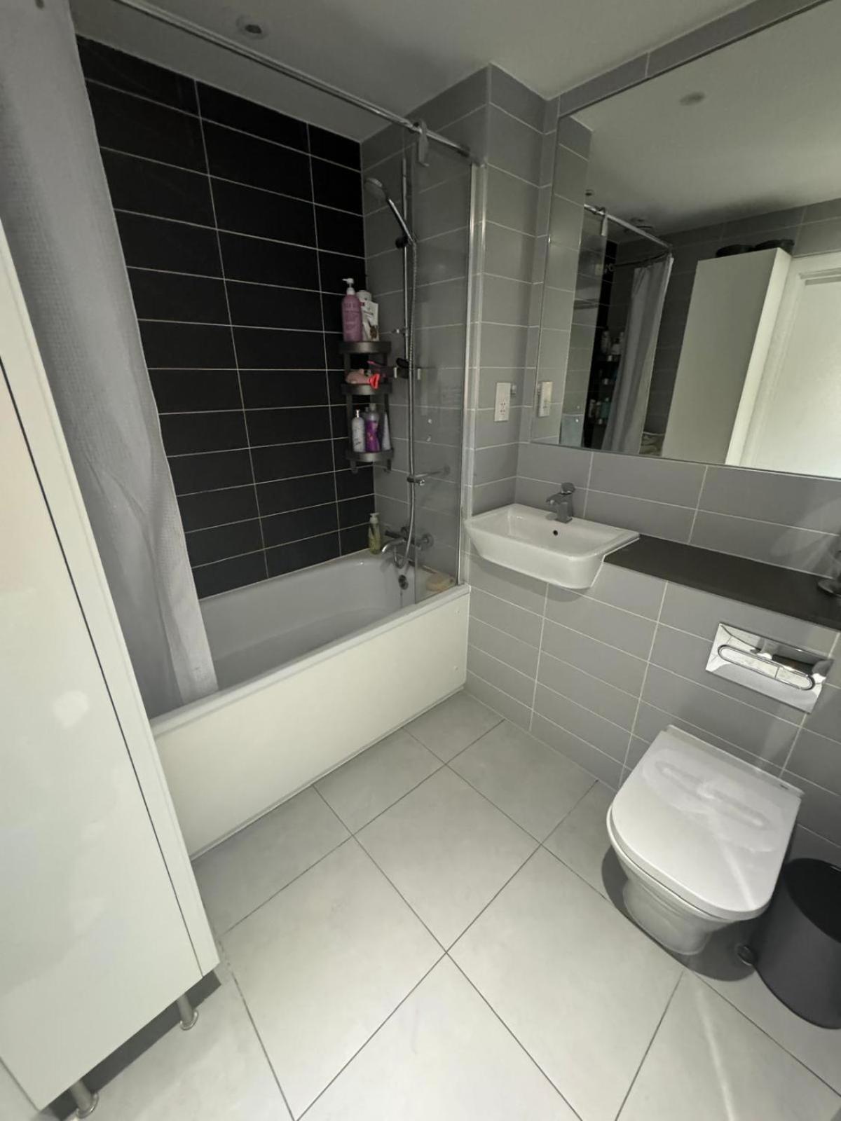 Perfect Flat For A Family! London