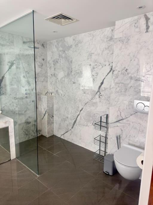 Apartment Penthouse 3bed3bath *