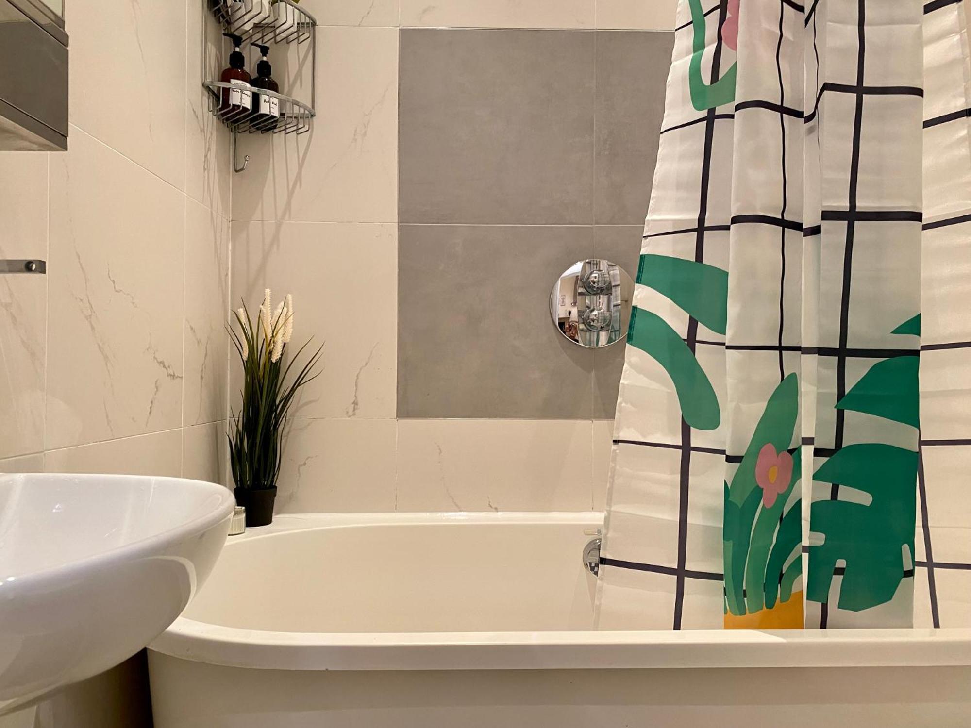 One-bed Flat In The Heart Of London, Bank Payment Required To The Host Up To 12h After You Have Made A Reservation Apartamento