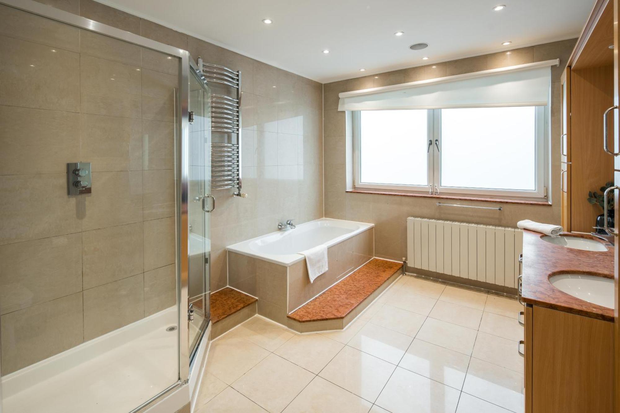 5bedroom-centralac-selfridges-mayfair-marylebone-bakerstreet-oxfrodstreet-bondstreet-modern Luxuryvilla * Londres