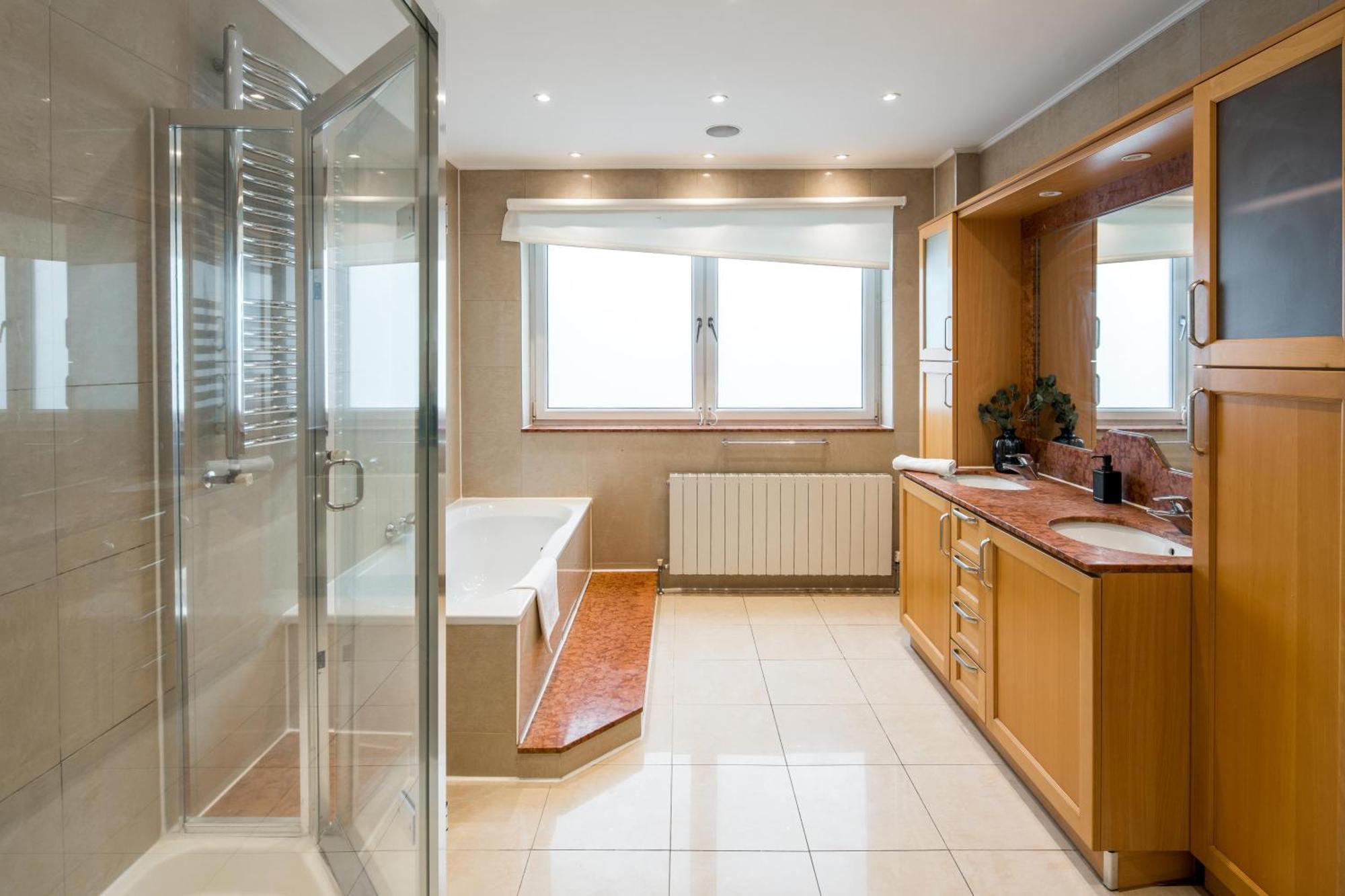 5bedroom-centralac-selfridges-mayfair-marylebone-bakerstreet-oxfrodstreet-bondstreet-modern Luxuryvilla * Londres
