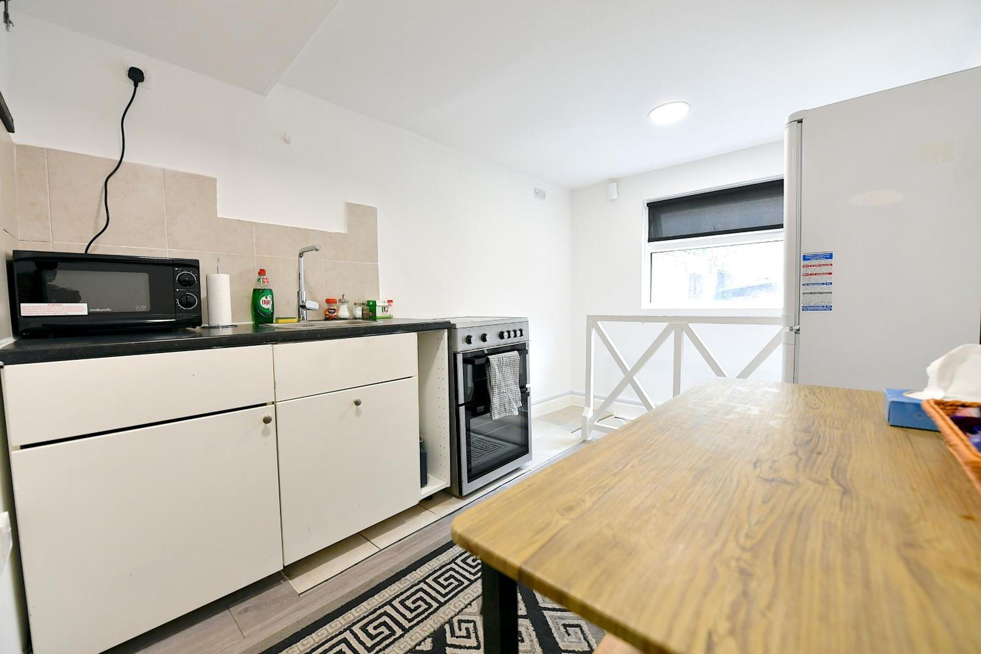 King's Cross Apartment *