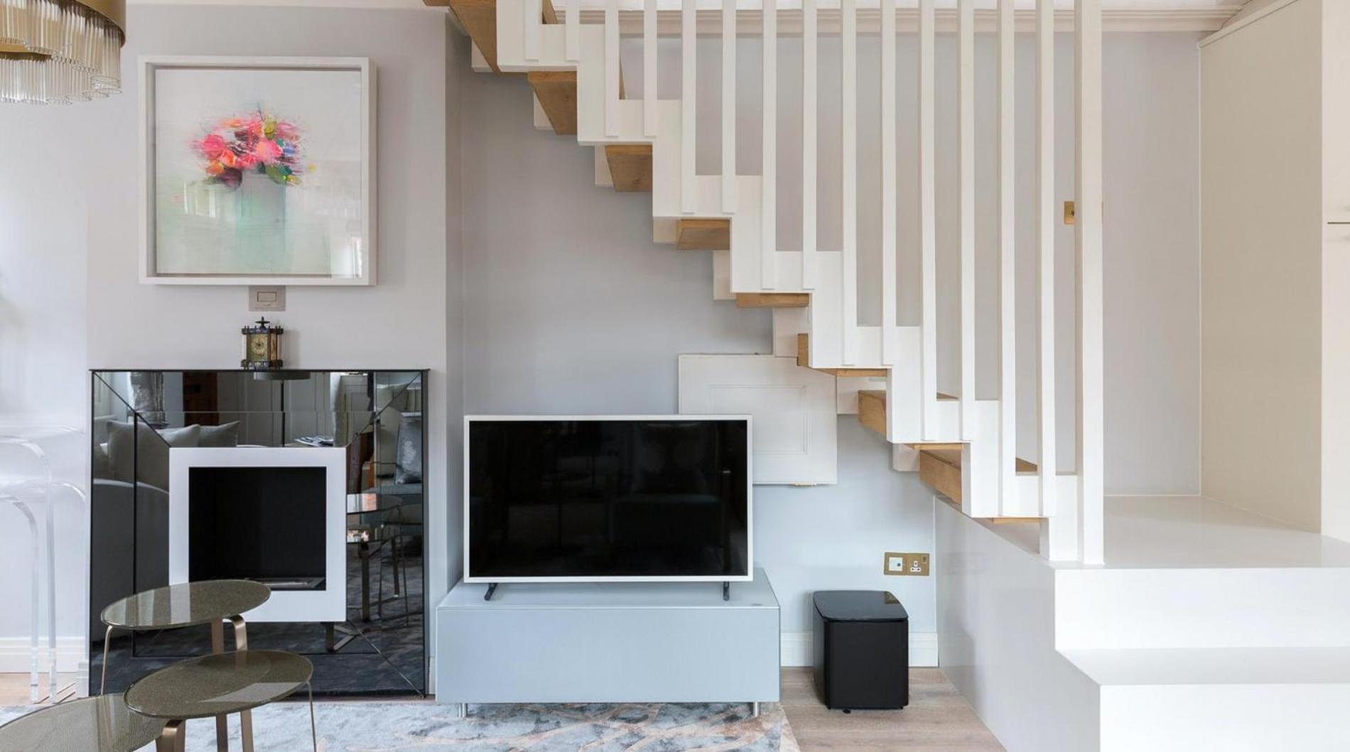 Pocket Full Of Pearls 1 Bedroom Duplex Penthouse London