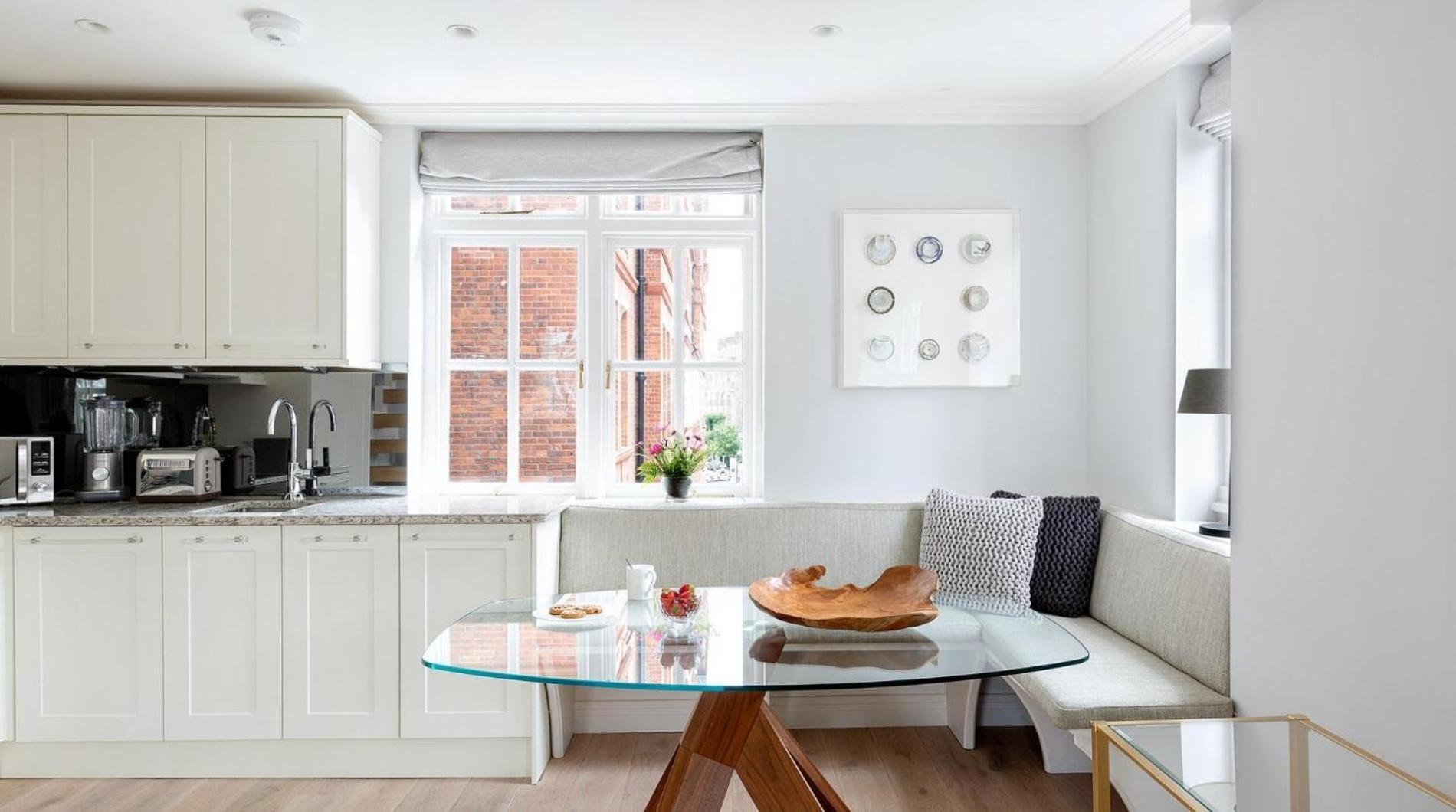 Pocket Full Of Pearls 1 Bedroom Duplex Penthouse Apartment *