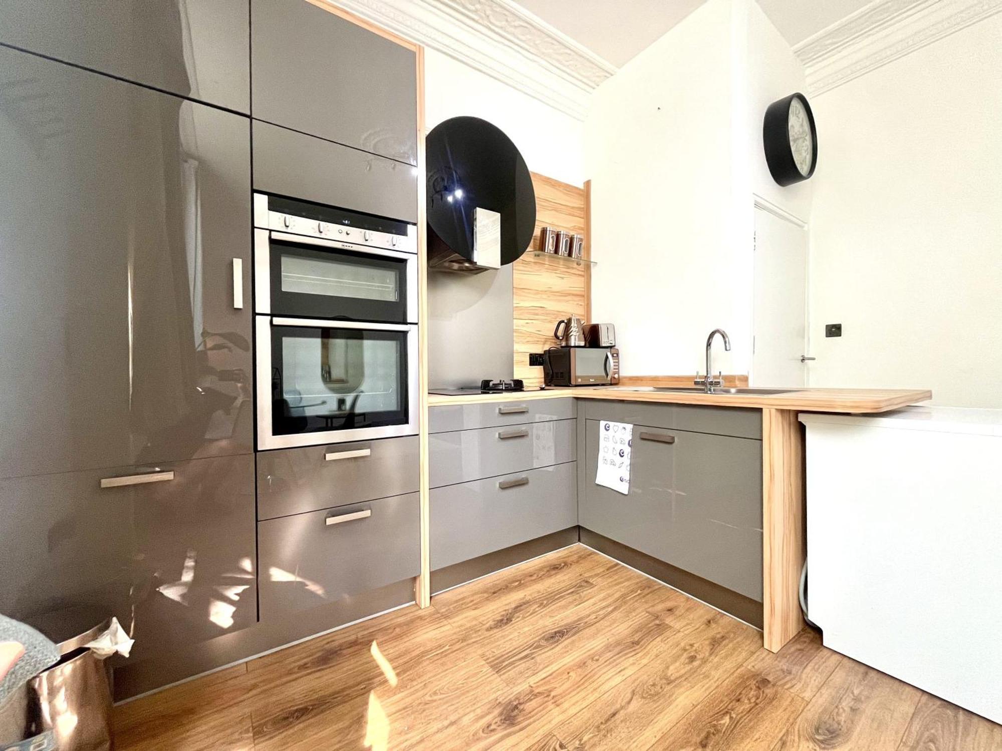 Spacious Comfort In Heart Of Camden * London