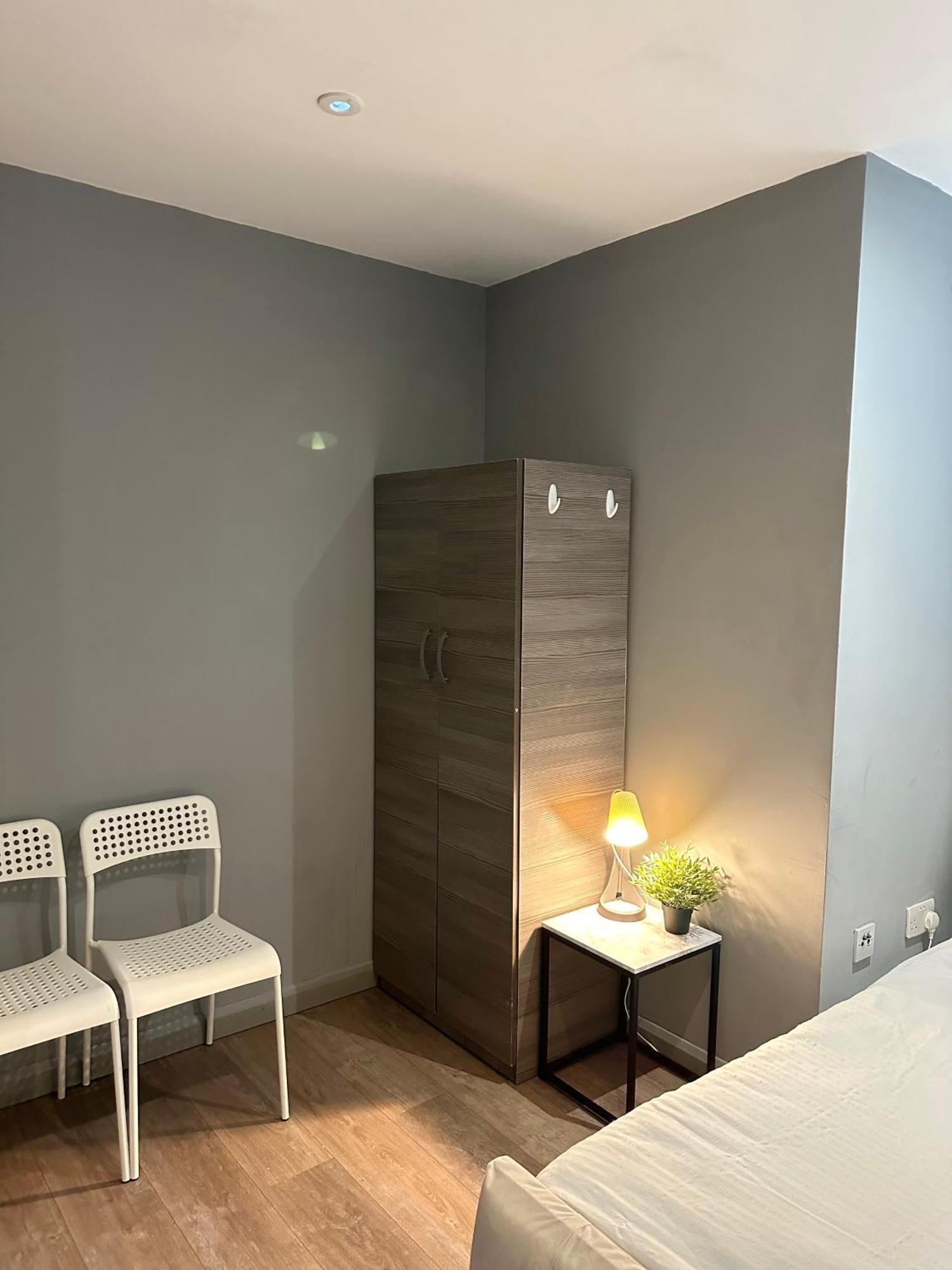 Kingcross 3 Bedroom Flat, 3mins To Euston Apartment *