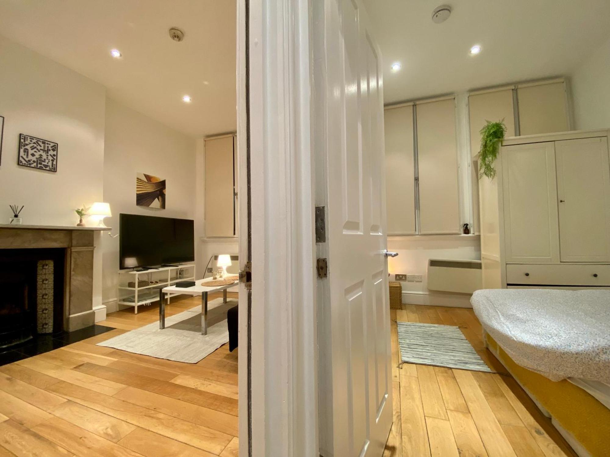One-bed Flat In The Heart Of London, Bank Payment Required To The Host Up To 12h After You Have Made A Reservation Apartamento Londres