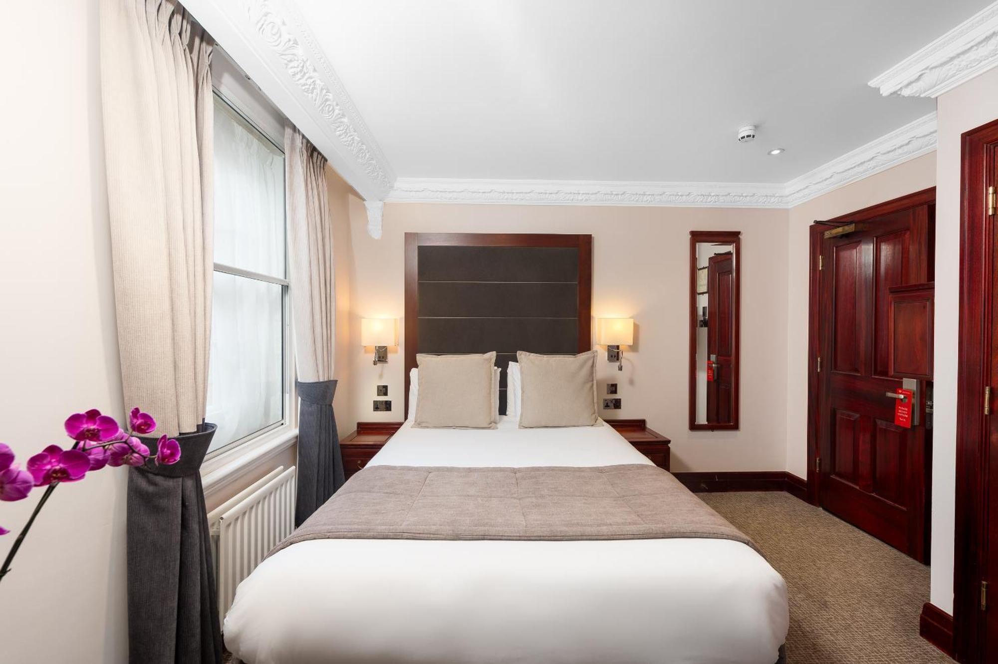 Fitzrovia Hotel