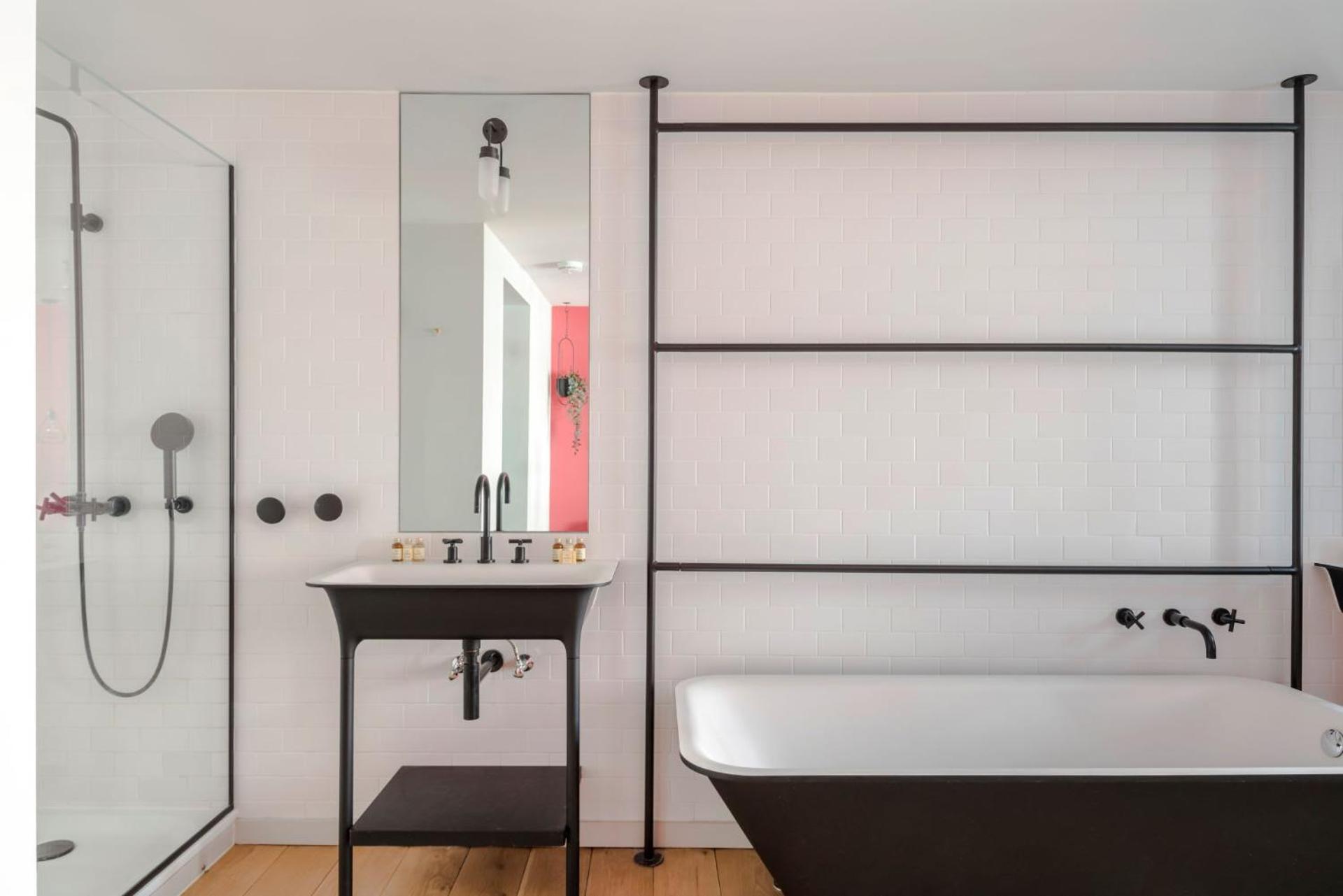 The Instagood - Covent Garden - By Frankie Says Apartamento