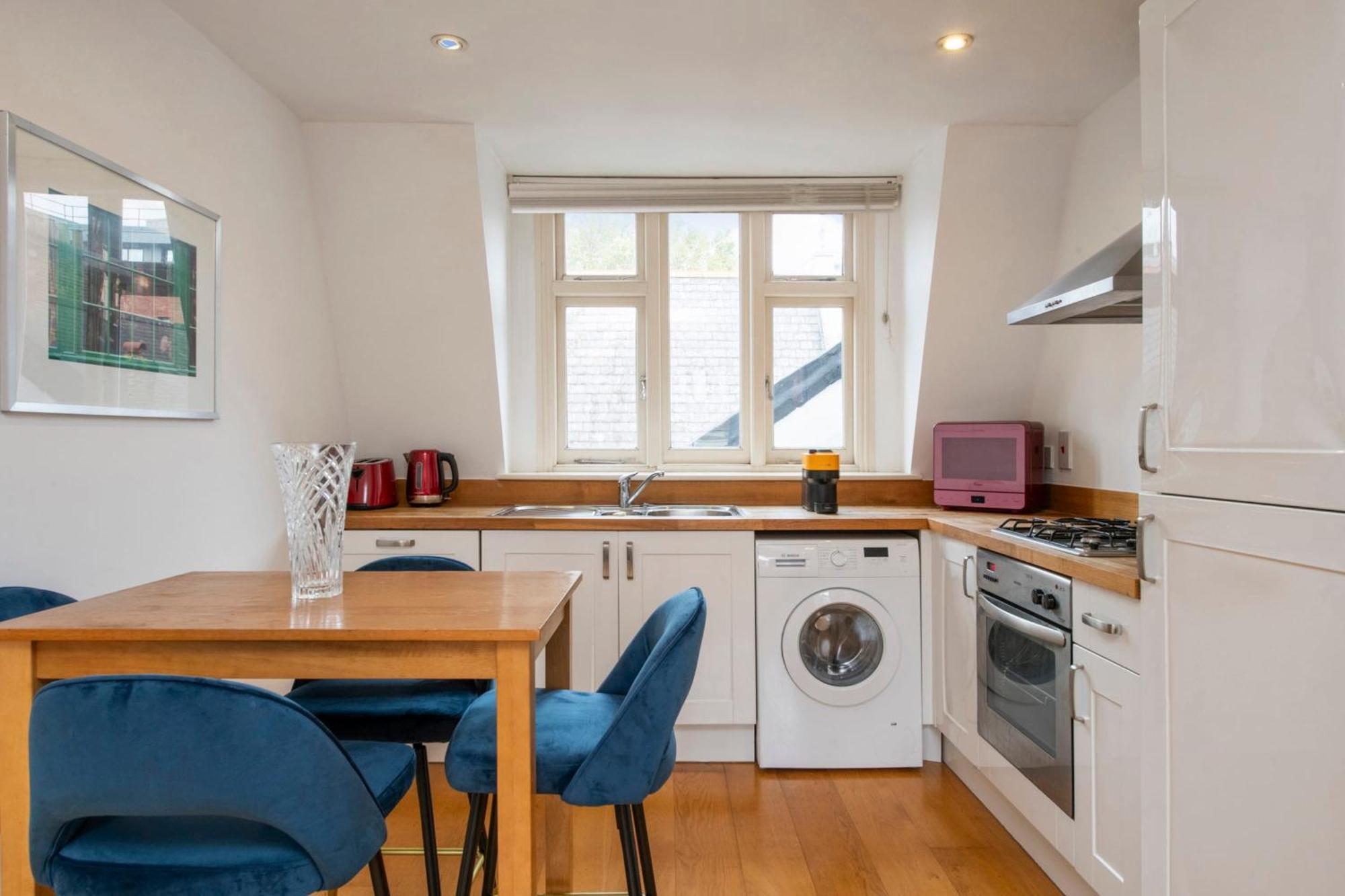 Apartment The Hideaway - Oxford Circus - By Frankie Says London
