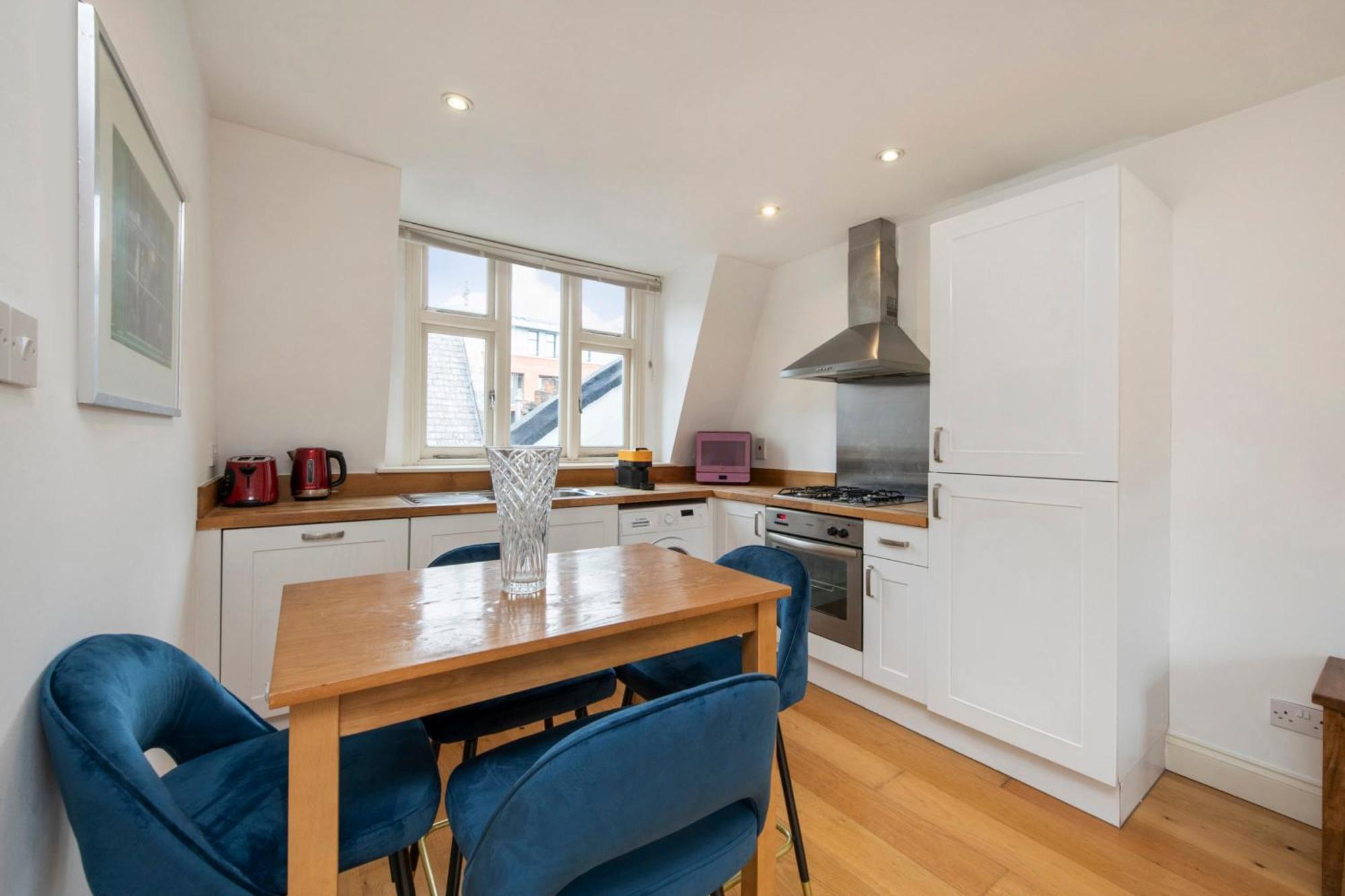 The Hideaway - Oxford Circus - By Frankie Says Apartment *
