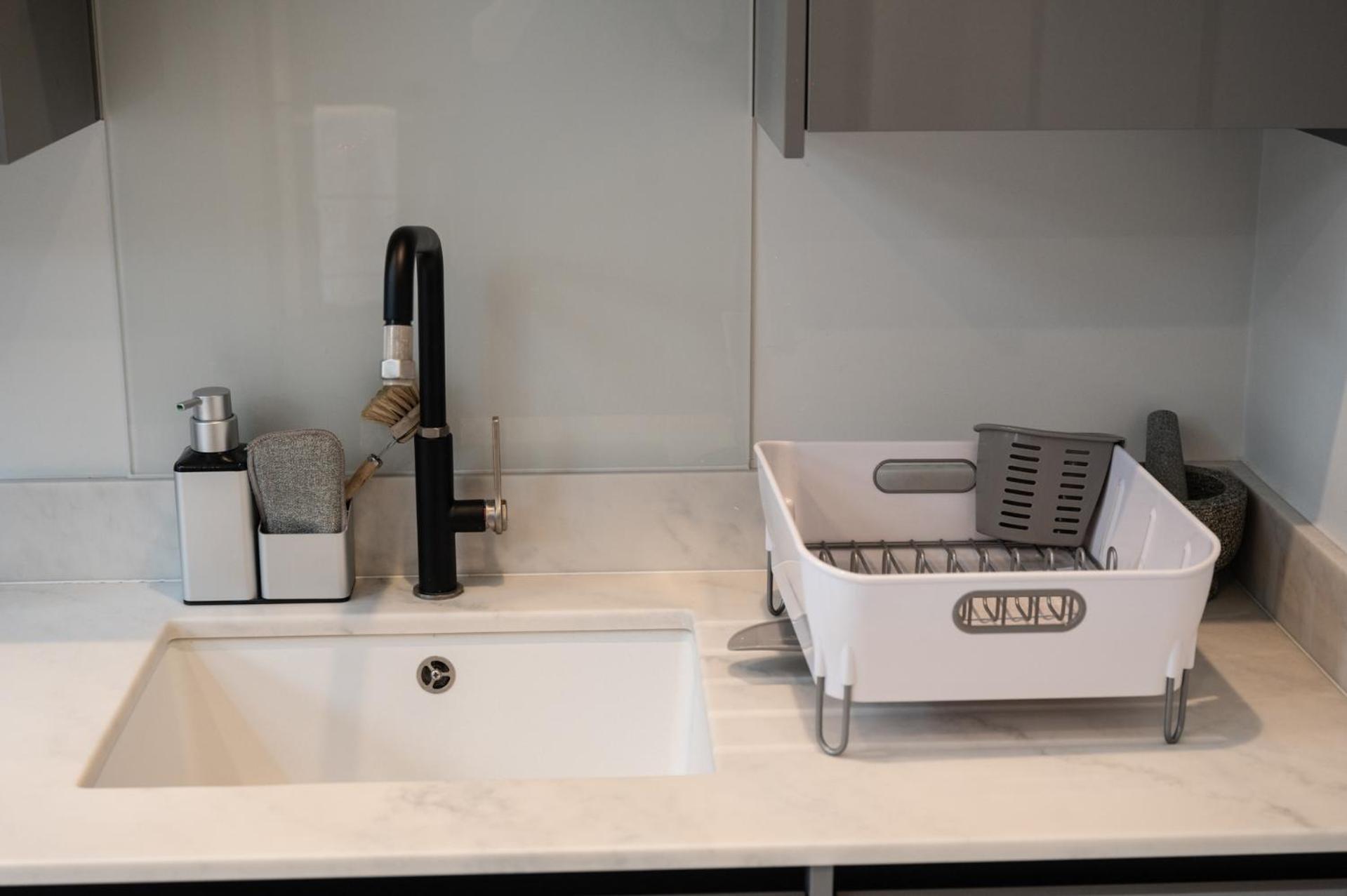 Modern 2 Bed Charlotte Street On 3rd Floor London