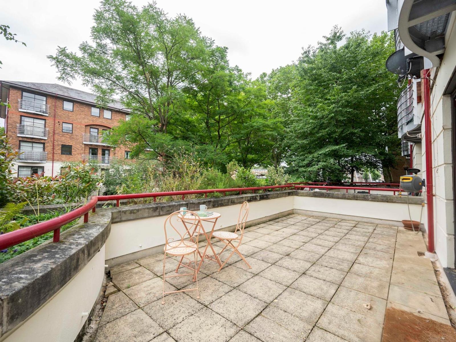 Pass The Keys - Waterfront Terrace Parking