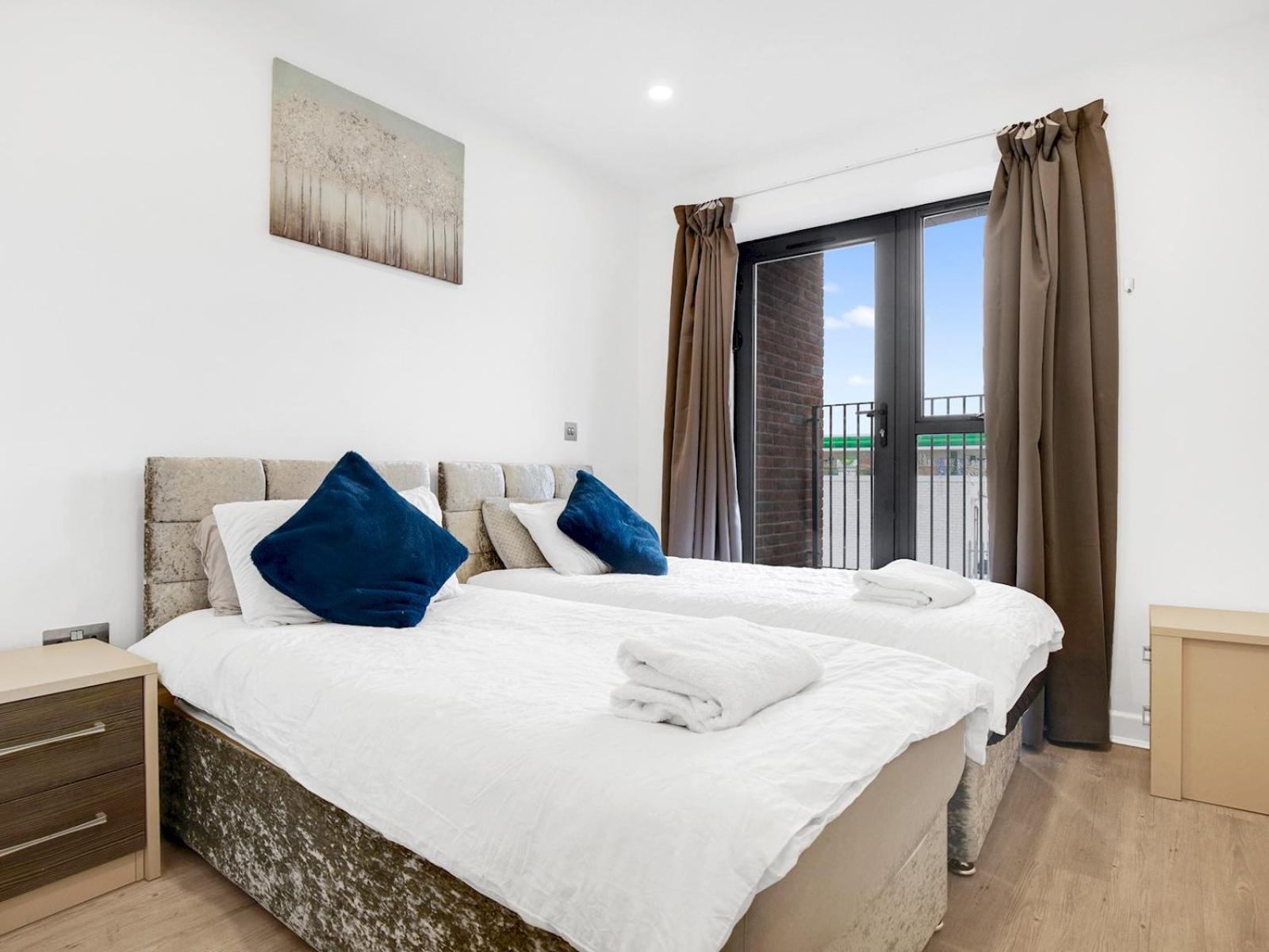 2 Bedrooms 2baths 3toilets Near Excel City Airport O2 Sleeps Up To 5 * Londres