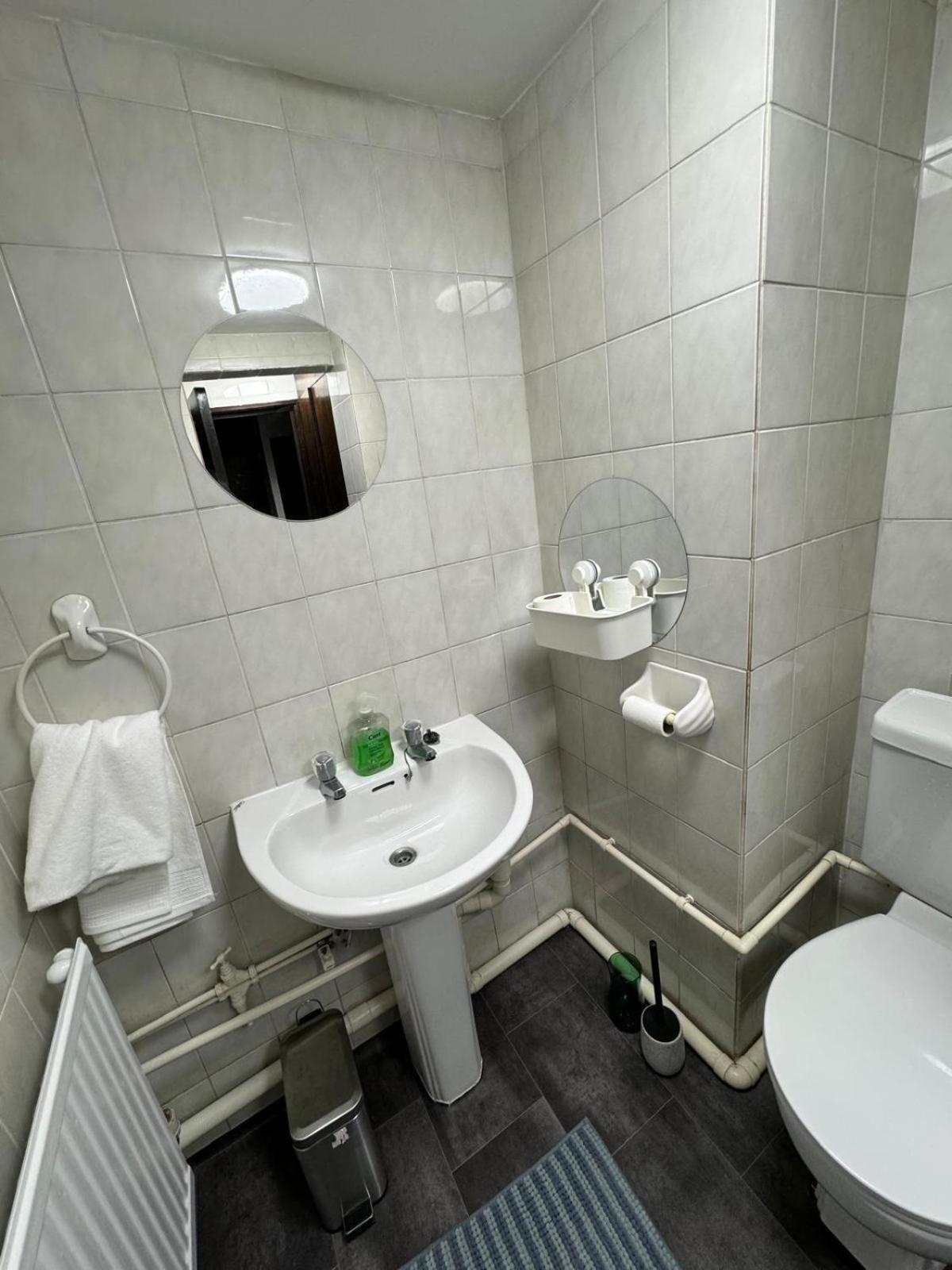 Stockwell Station Apartment *