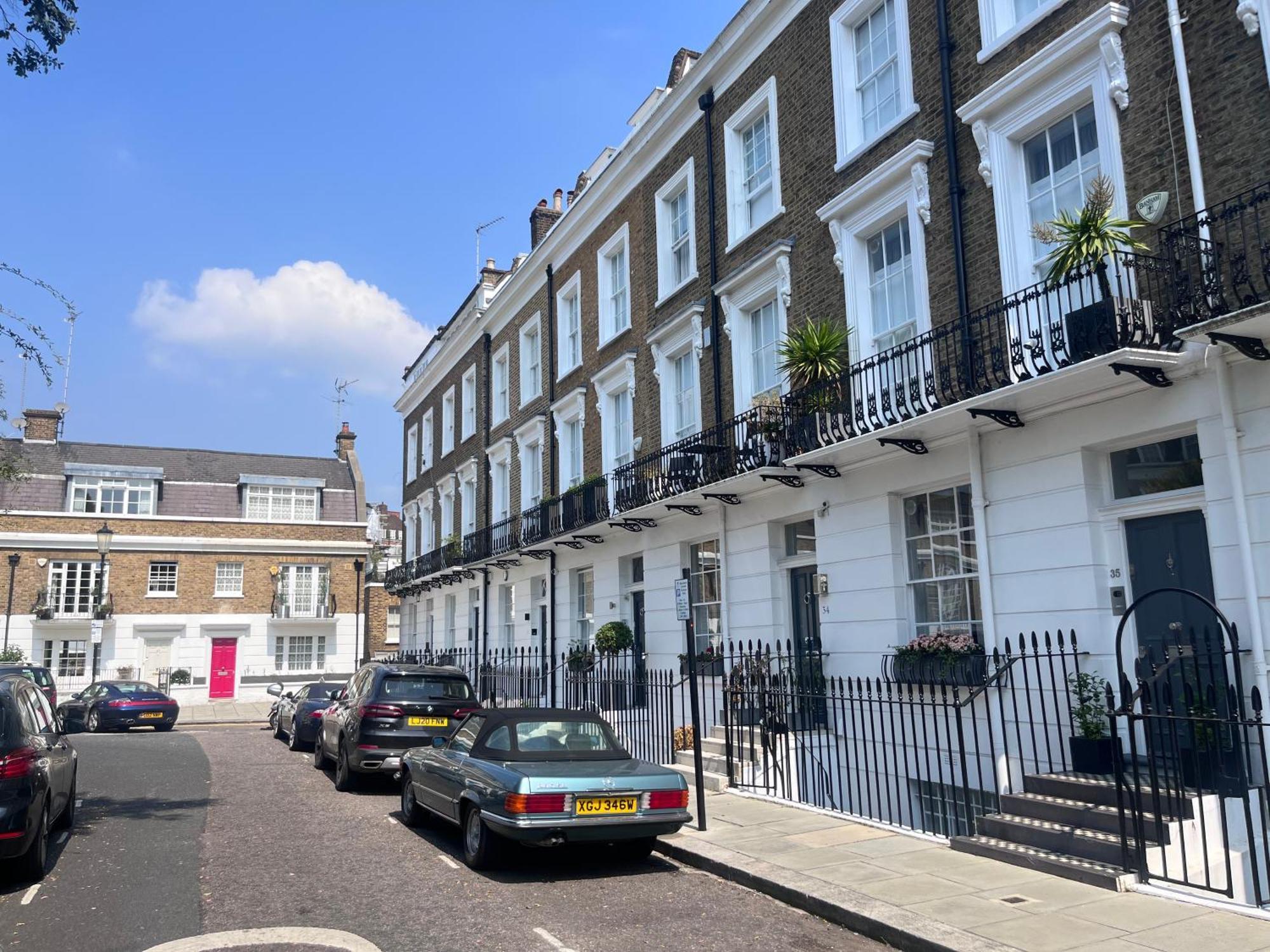 Luxury 4 Bedrooms 5 Baths 2 Receptions Family House With Garden Chelsea * Londres