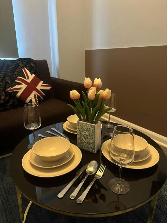 Apartment Lovely Three Bedroom Central London