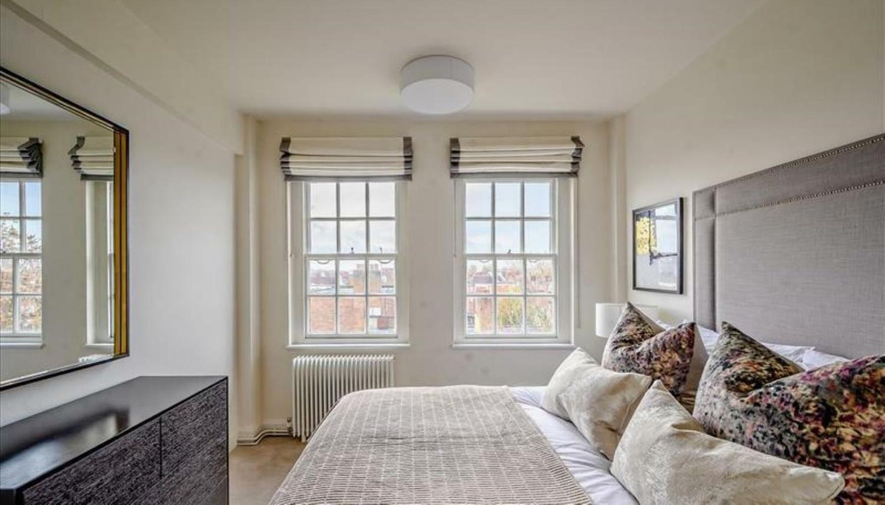 Apartment Mayfair Central Sleeps 6 People London