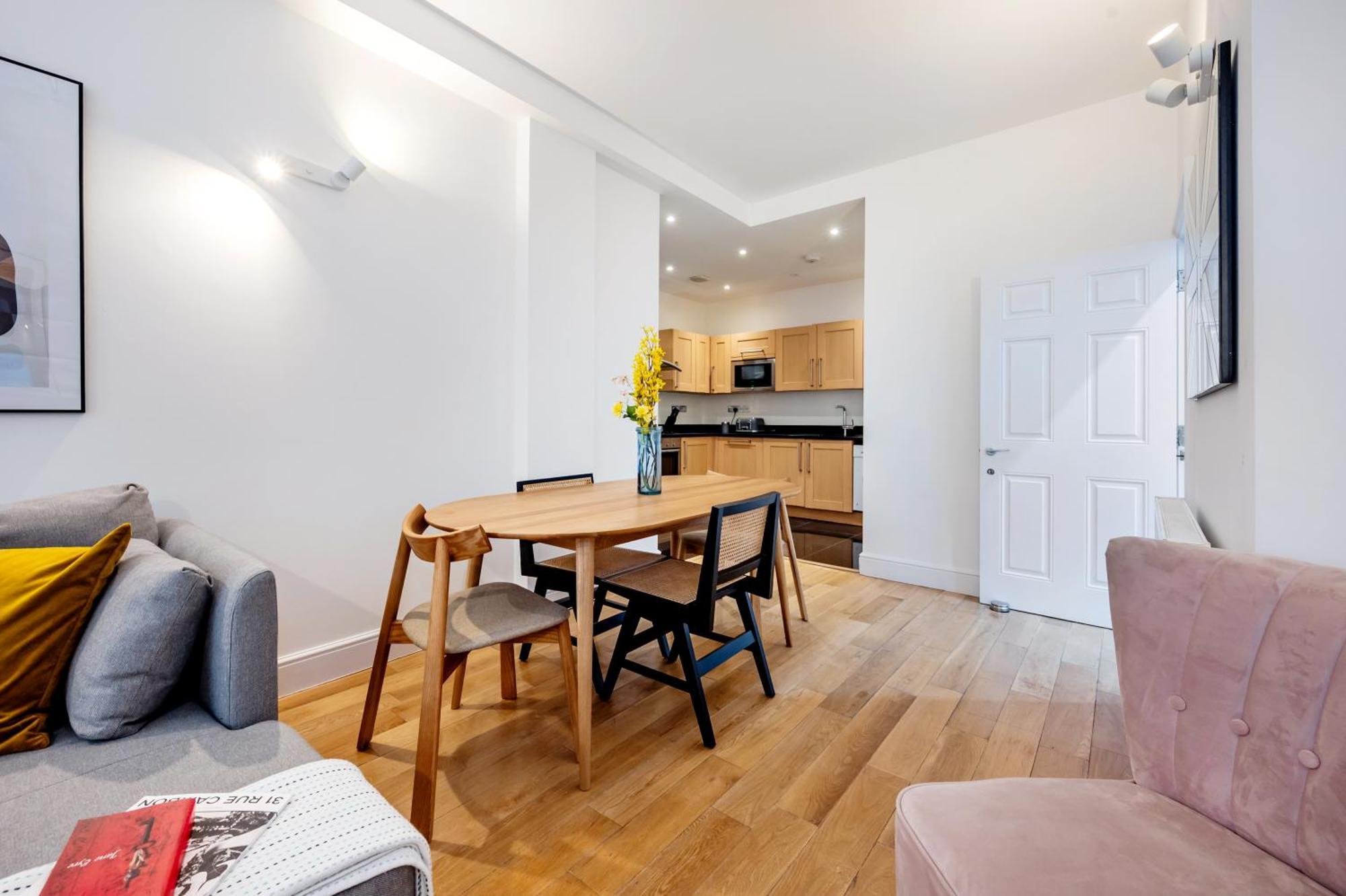 Apartment Arcore Premium Broad Court & Shelton Street