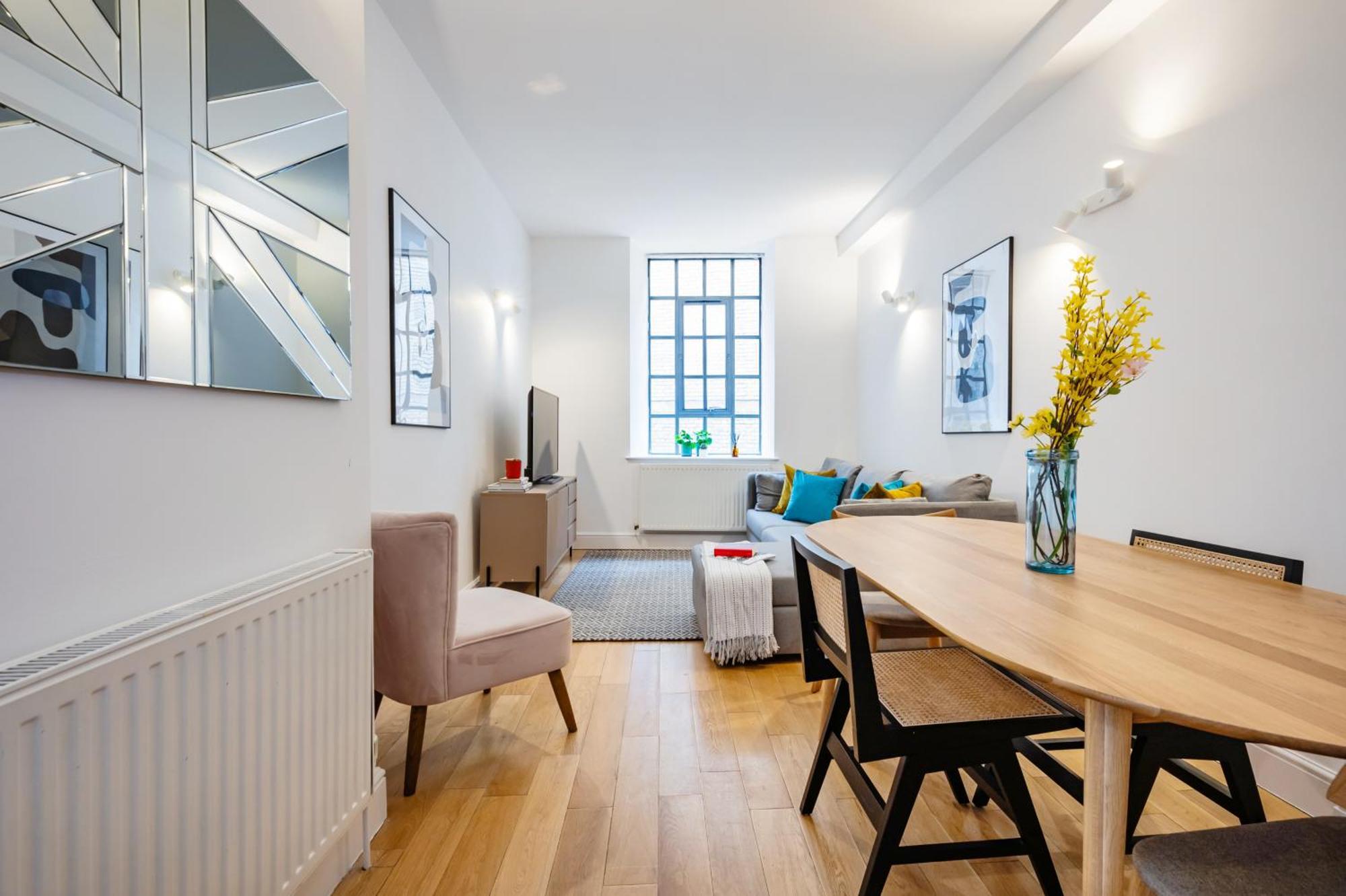 Arcore Premium Broad Court & Shelton Street Apartment London