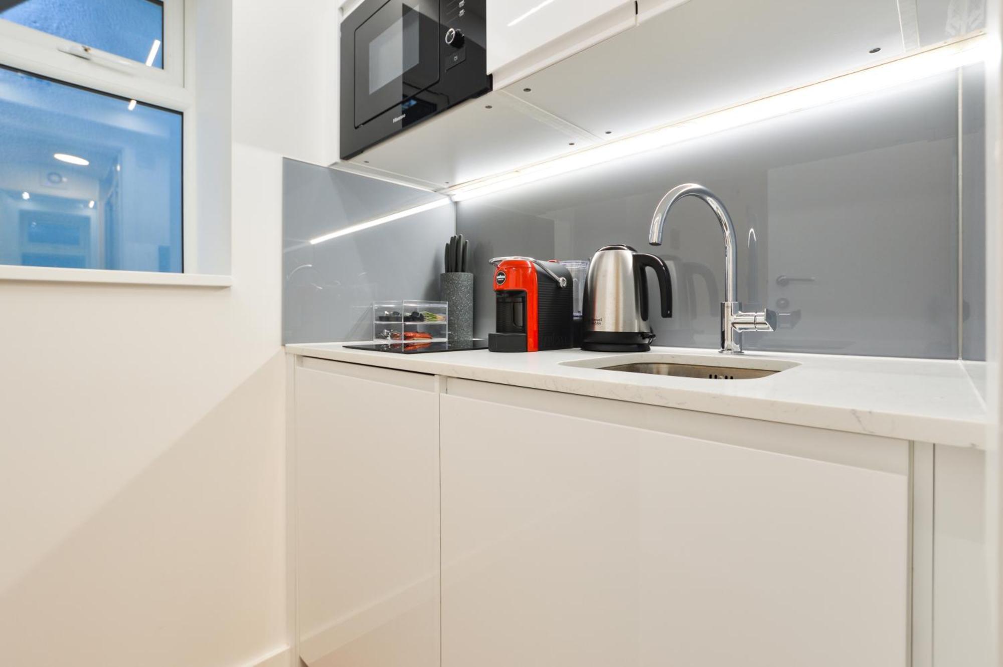 Apartment Regents Serviced By Stayprime *