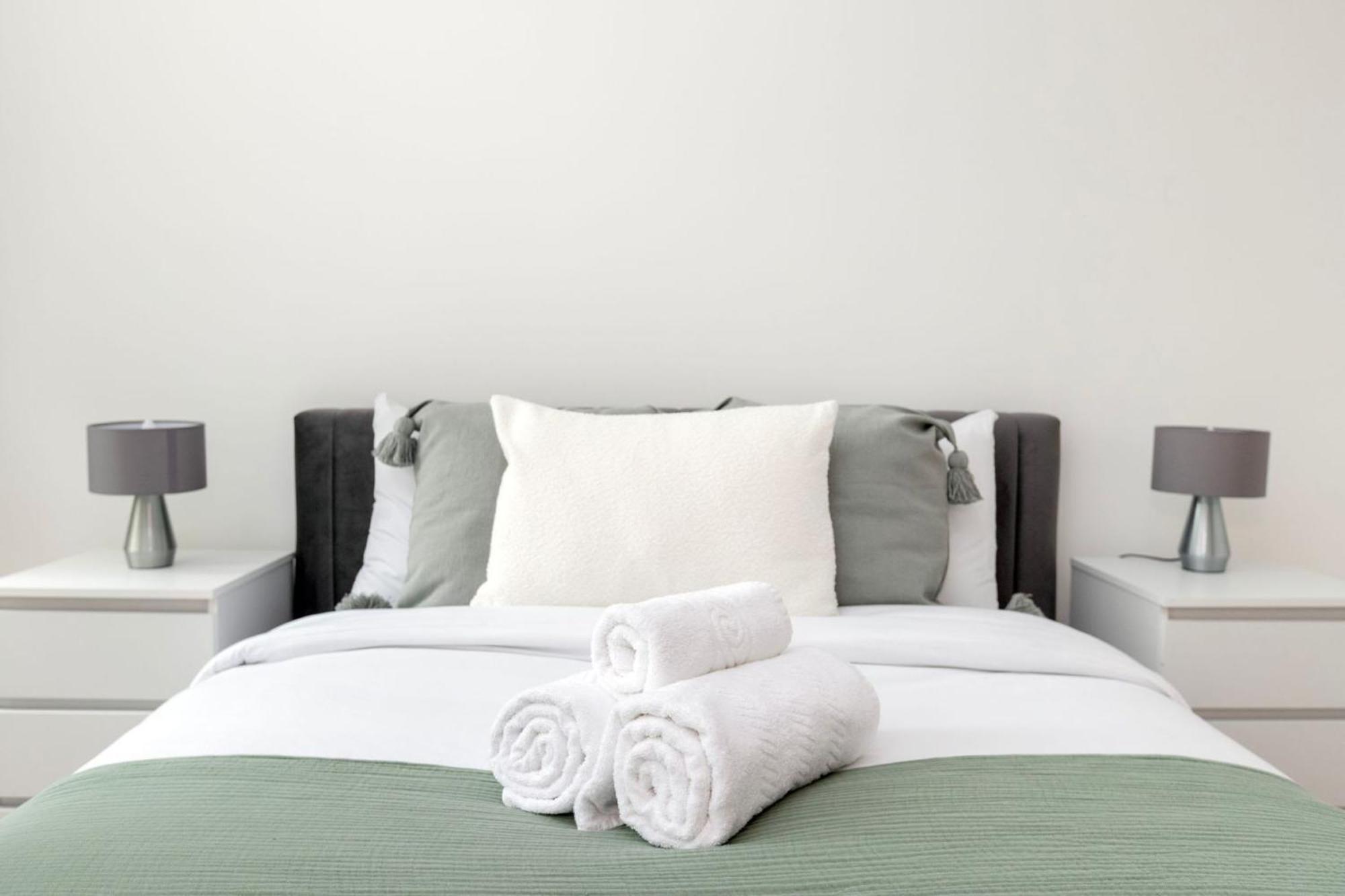 Old Street - 4br Townhouse With Patio - Cityapartmentstay London