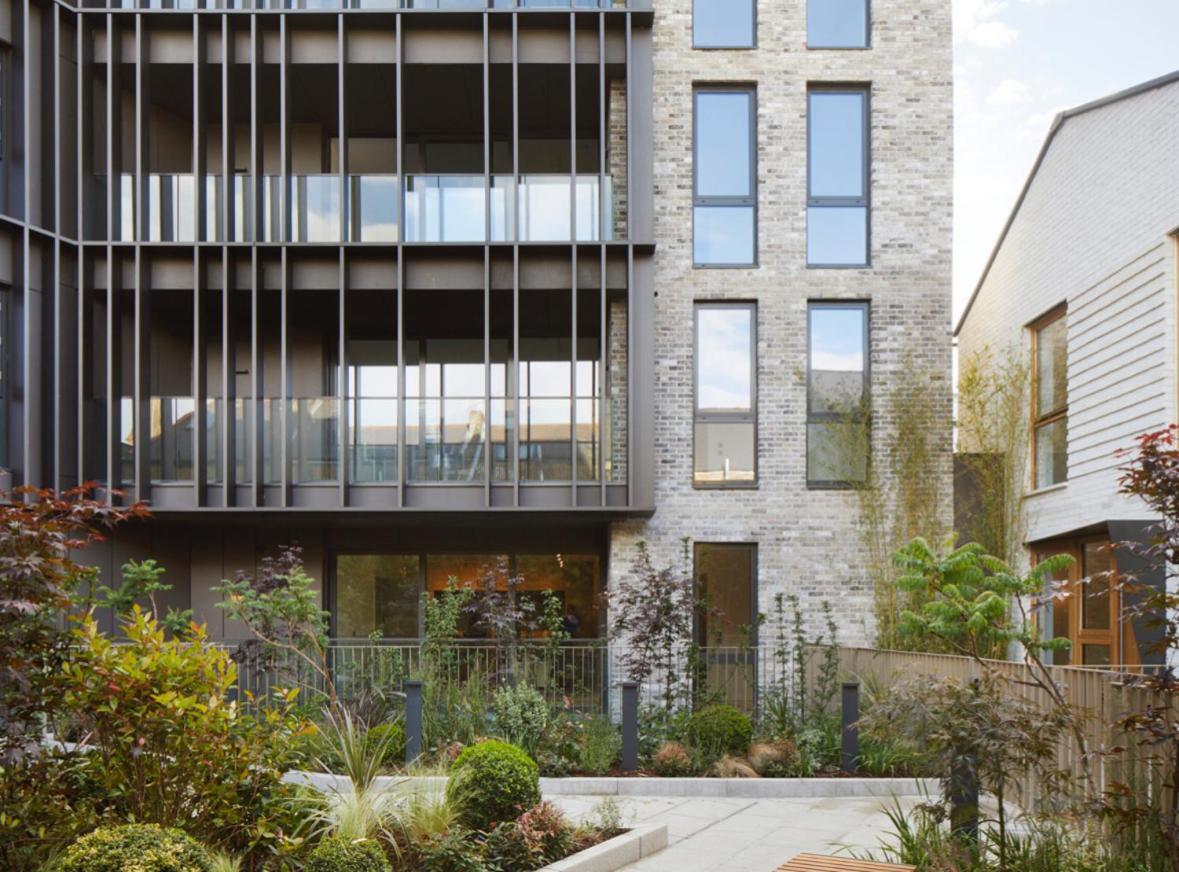 Stylish Luxury 1 Bedroom Flat Apartment London
