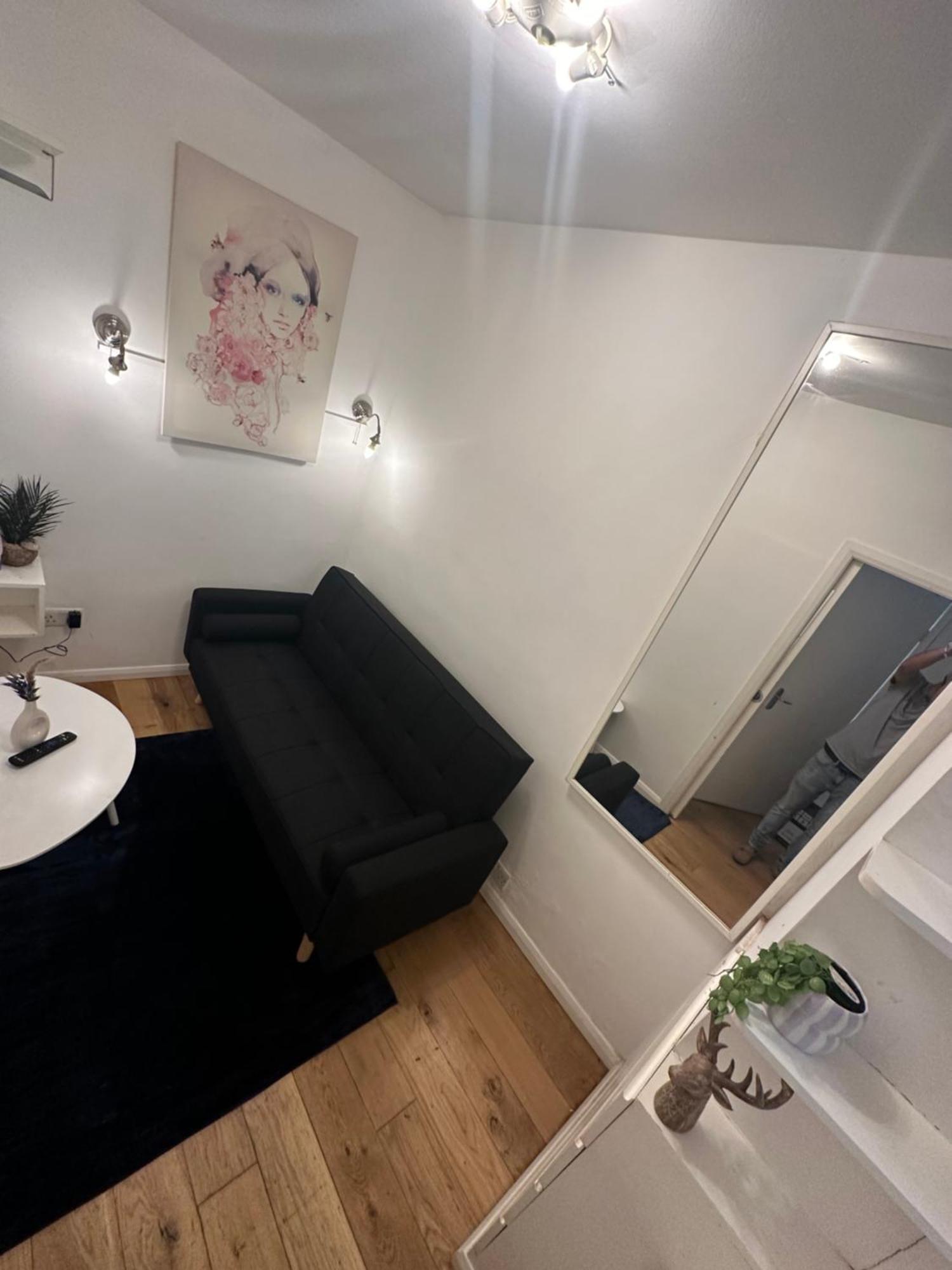 Apartment 2 Bedroom Flat In Kingscross, St Pancras! 6 People London