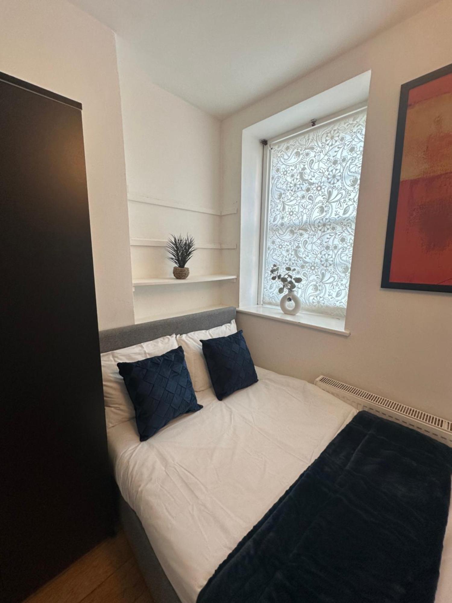 2 Bedroom Flat In Kingscross, St Pancras! 6 People London