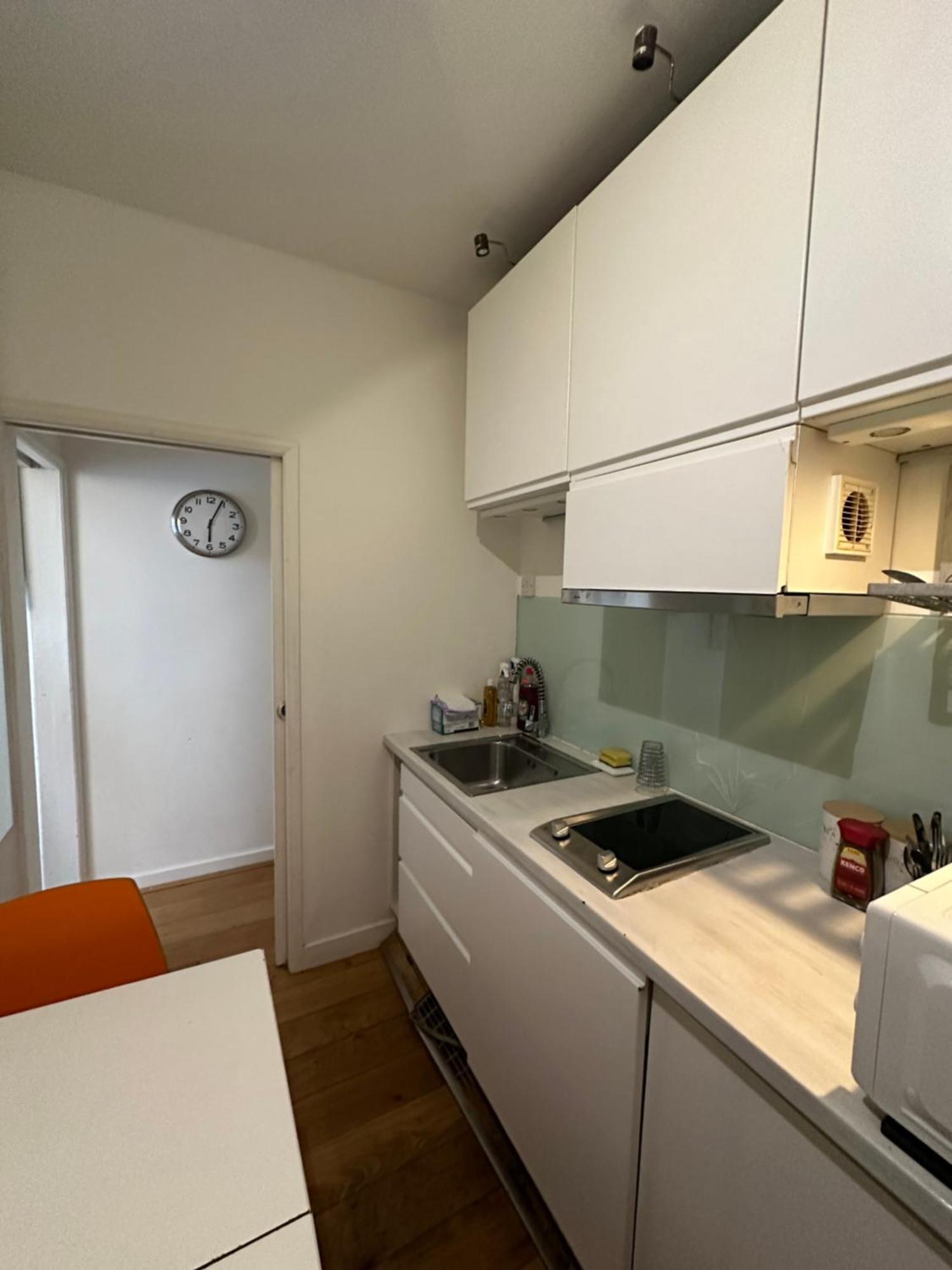 2 Bedroom Flat In Kingscross, St Pancras! 6 People Apartment *