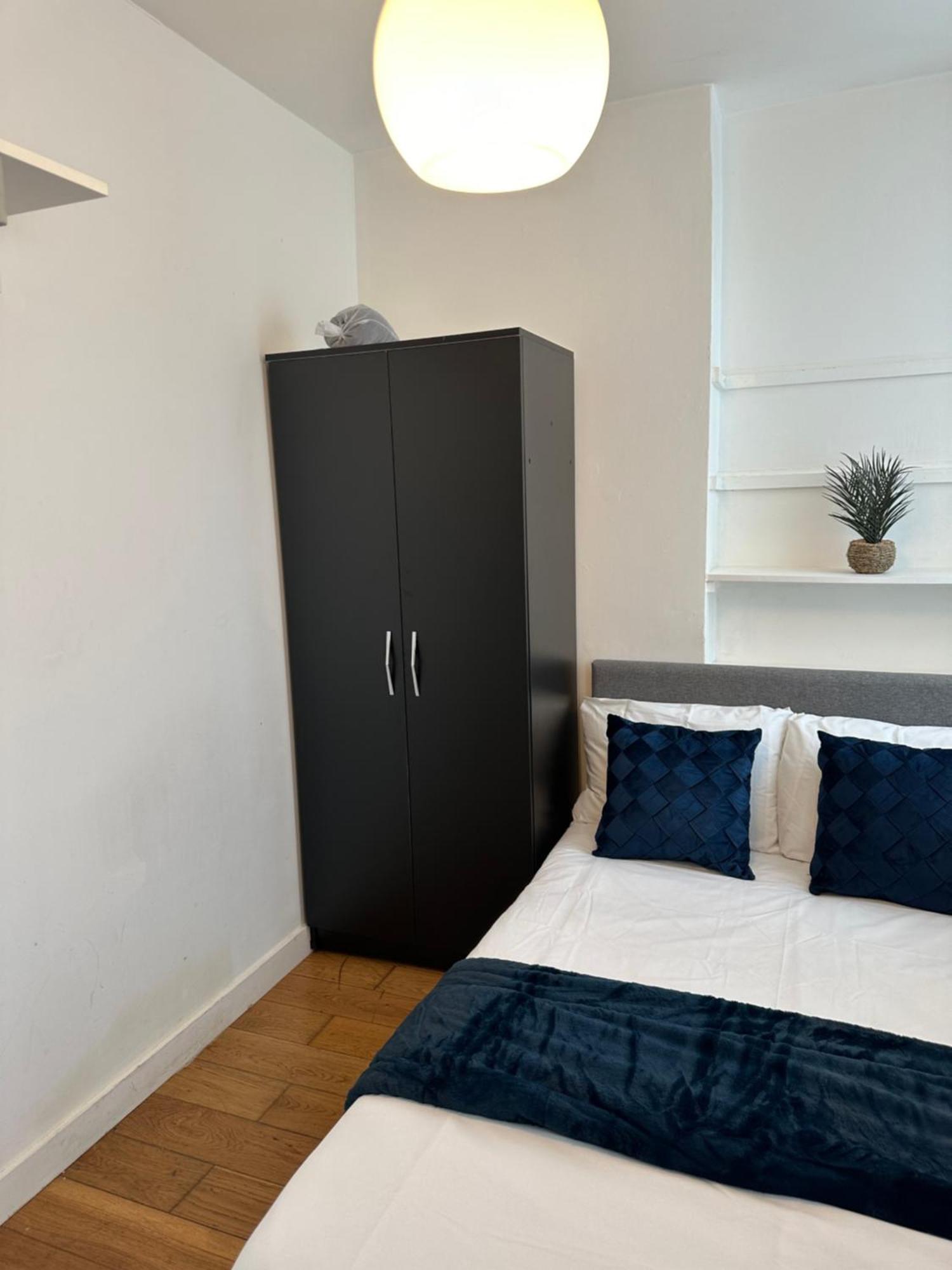 2 Bedroom Flat In Kingscross, St Pancras! 6 People Apartment